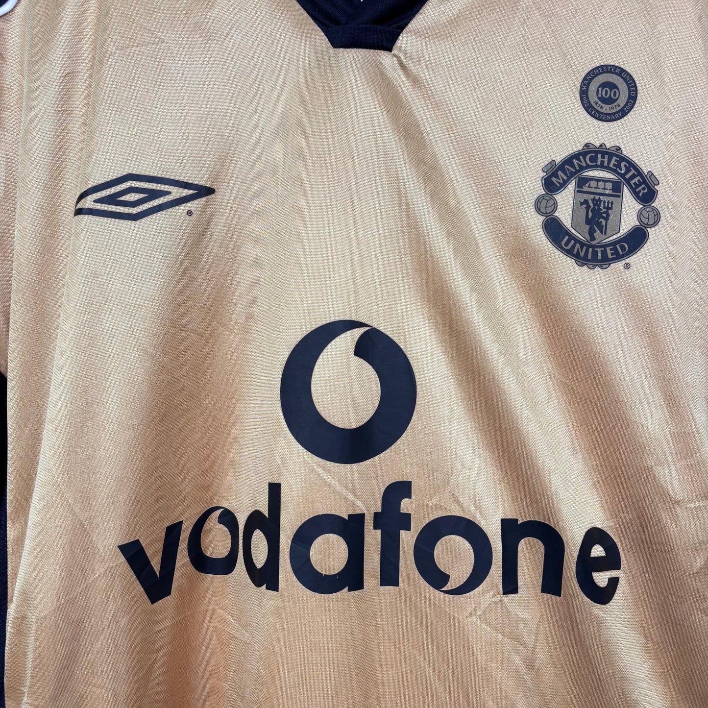 2001/02 Manchester United Centenary Shirt - Van Nistelrooy and Beckham - M