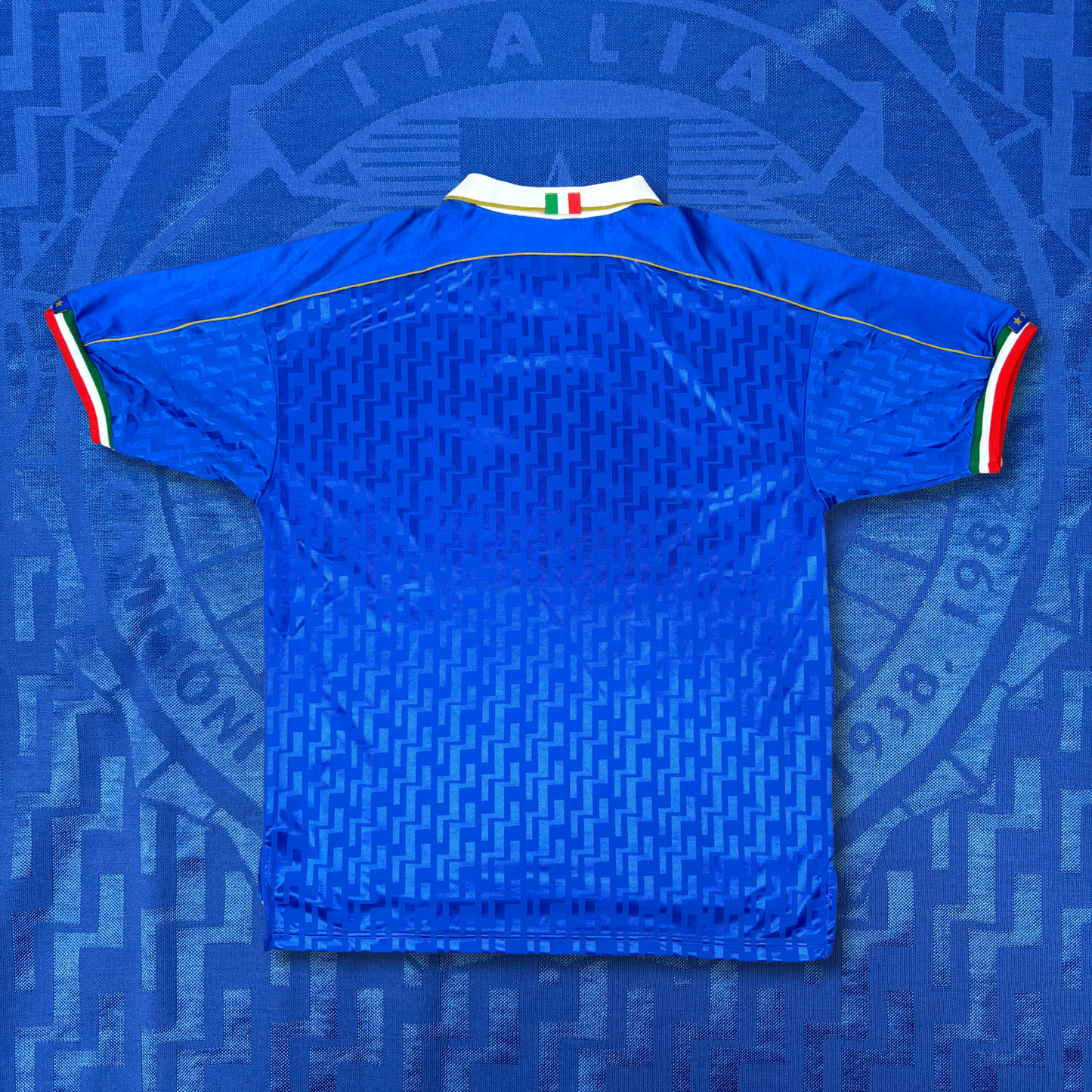 1995/96 Italy Home Shirt - XL