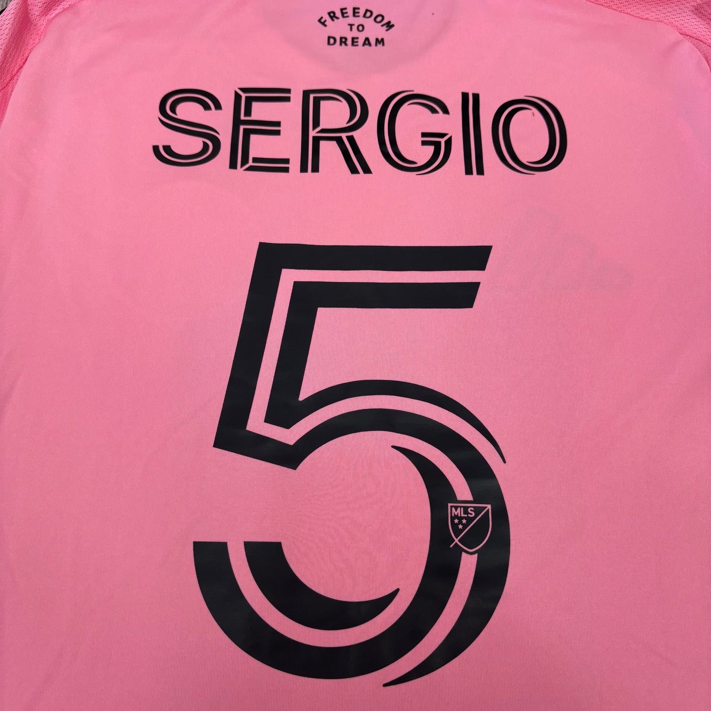 2025/26 Inter Miami Away Shirt - Busquet - M