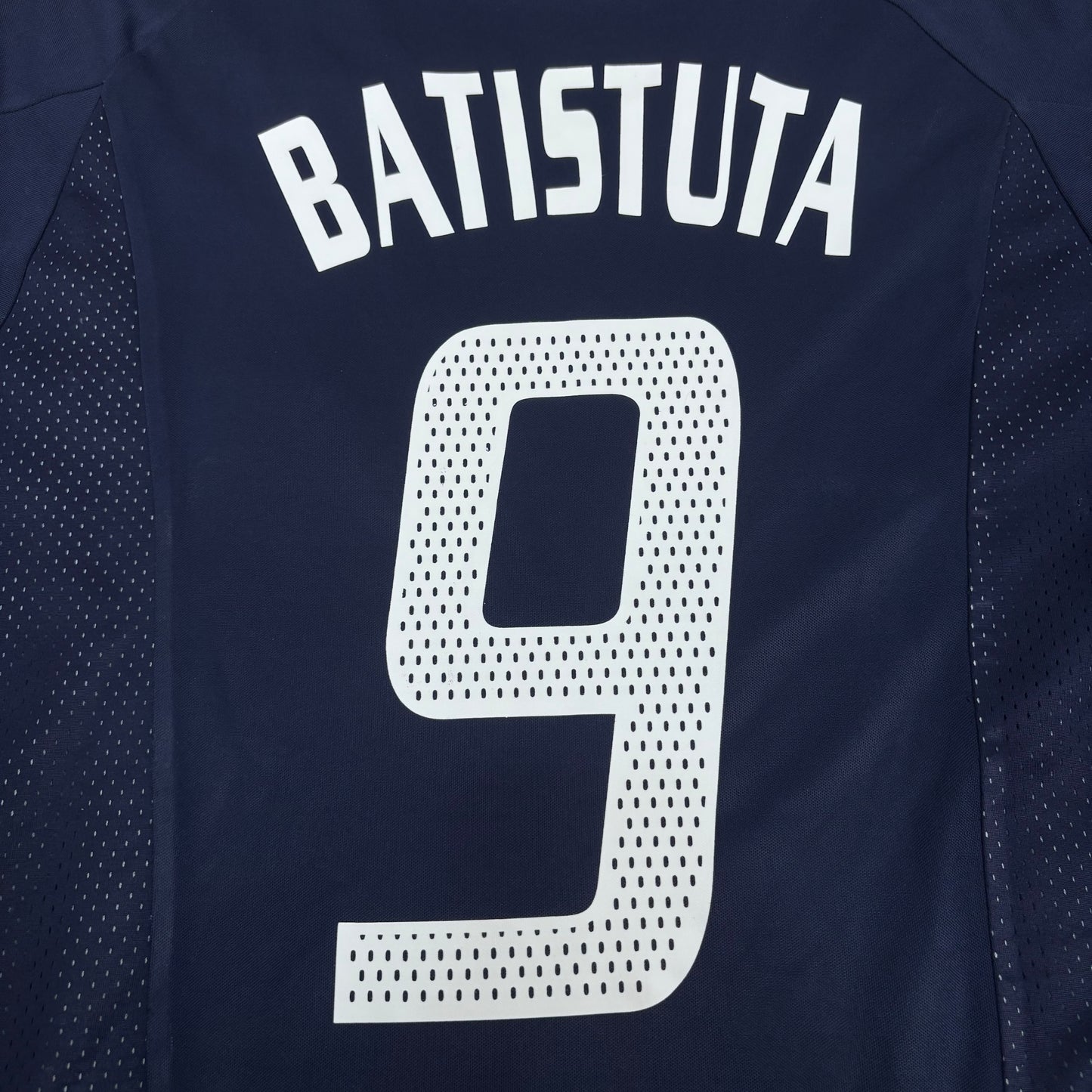 2002/03 Argentina Away Shirt - Batistuta - M