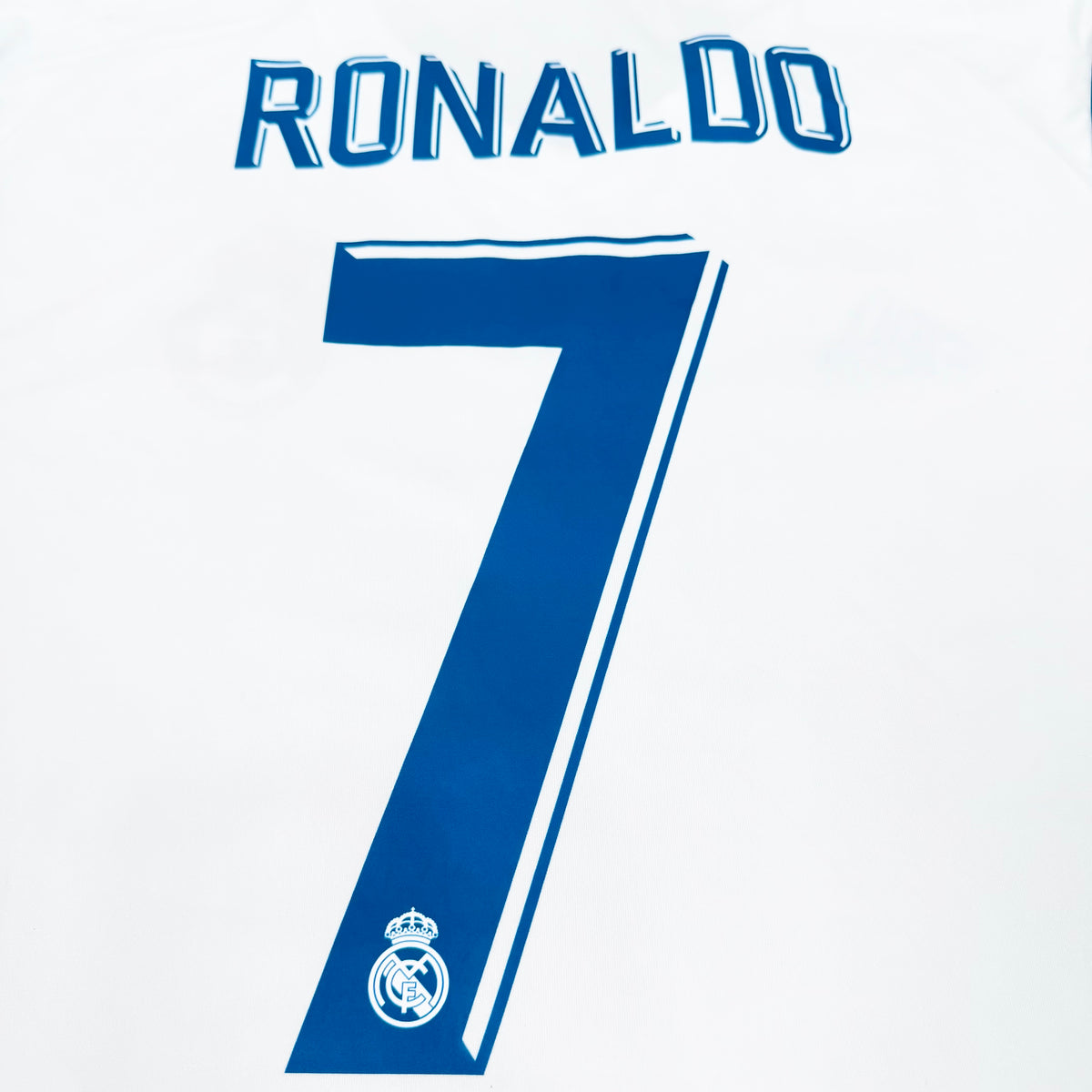 2017/18 Real Madrid Home Longsleeve Shirt - Cristiano Ronaldo - M