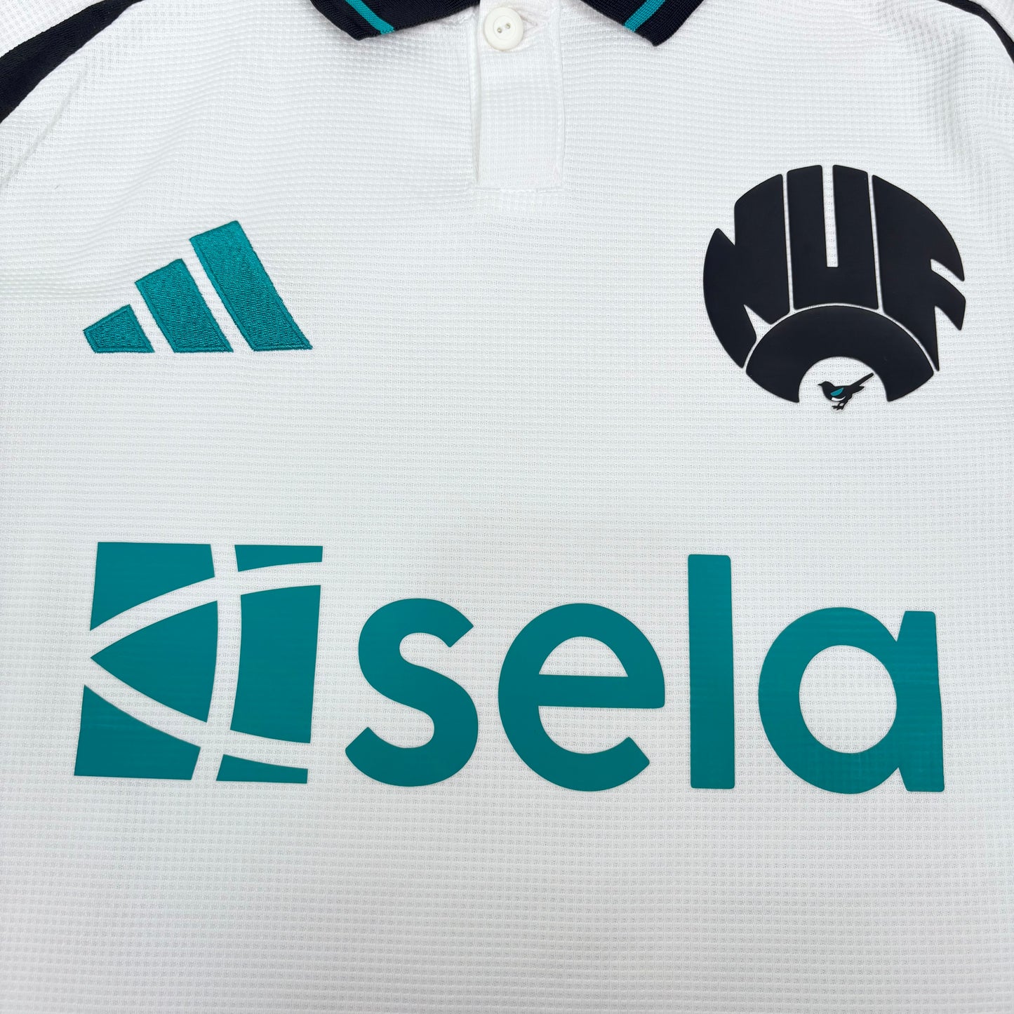 2024/25 Newcastle United Third Shirt - Isak - M