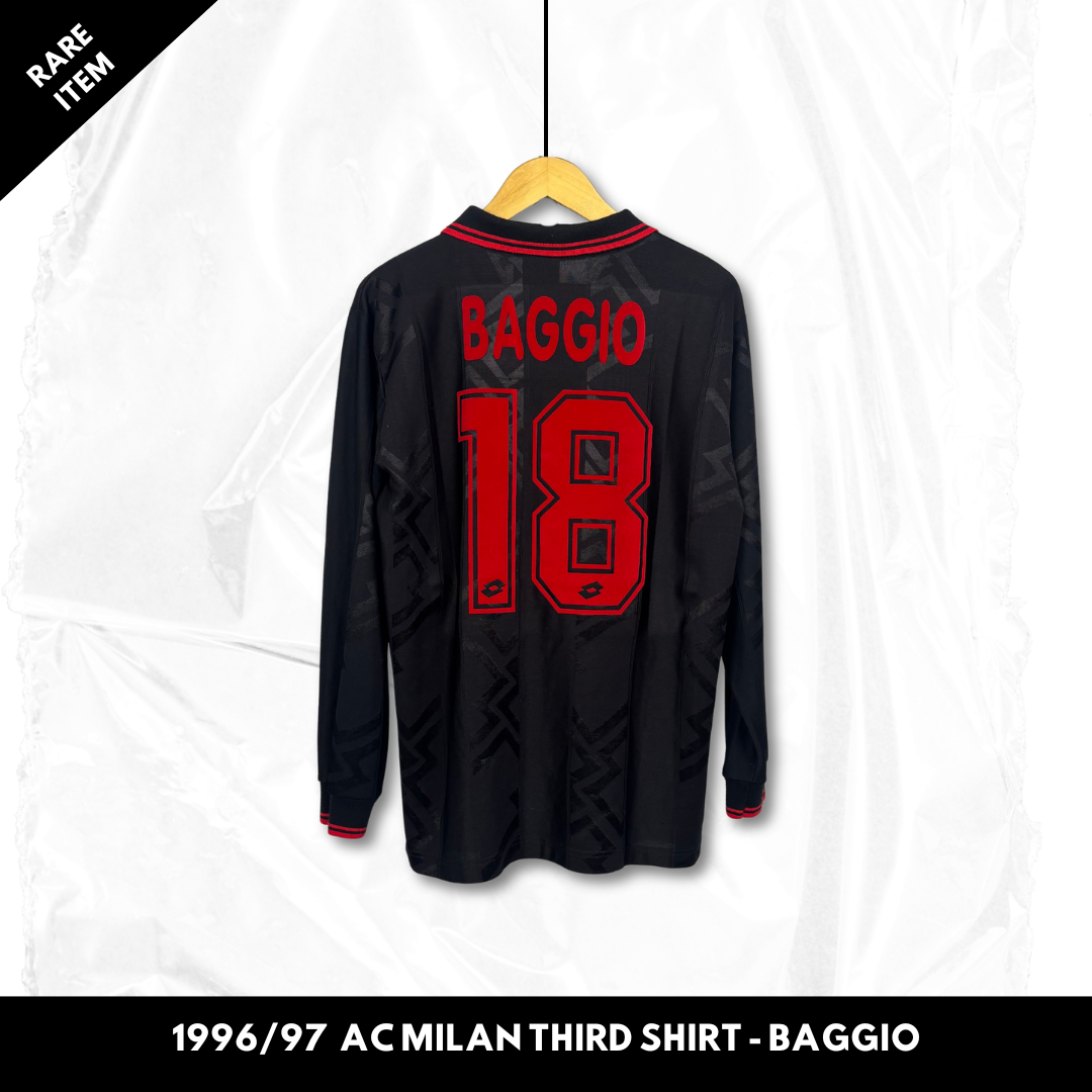 1996/97 AC Milan Third Shirt Longsleeve - Baggio