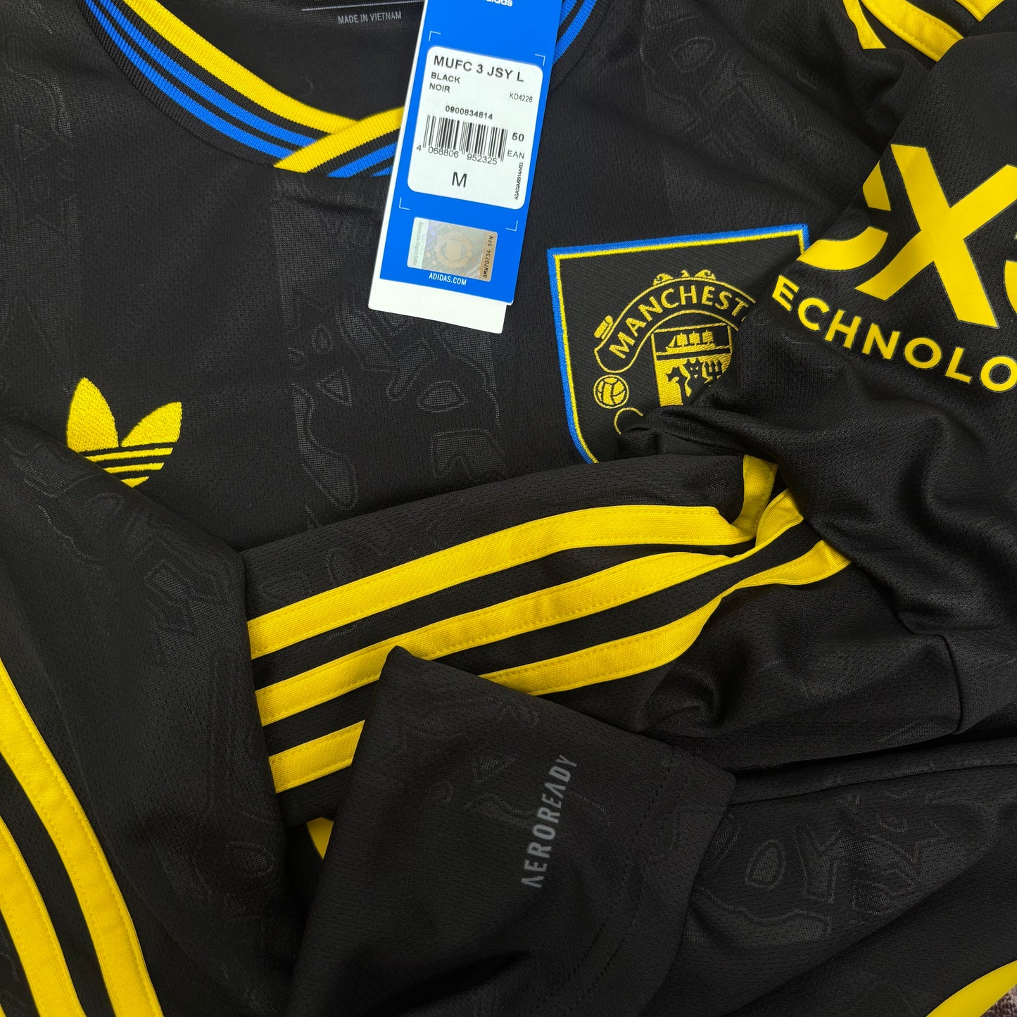 2025/26 Manchester United Away Longsleeve Shirt - Sesko - M - New with Tag