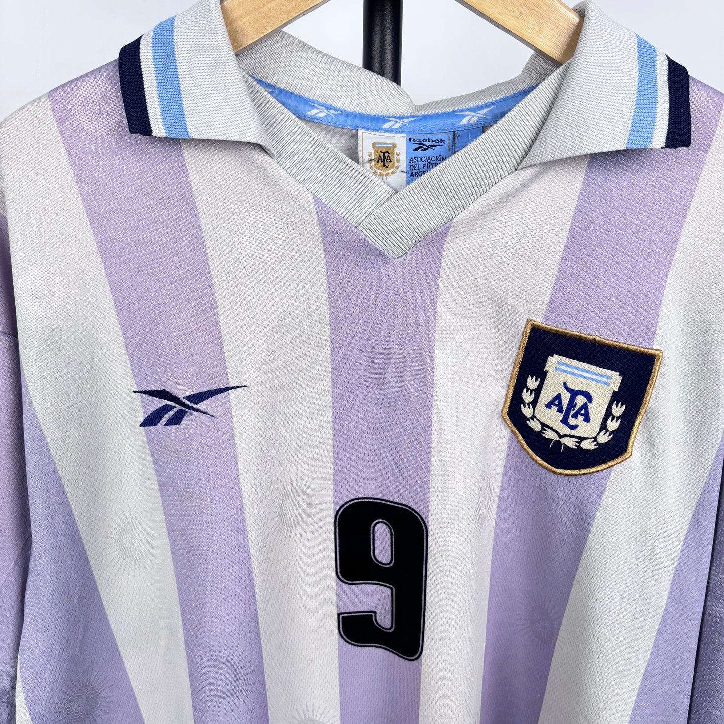 1999/00 Argentina Home Shirt - Batistuta - L