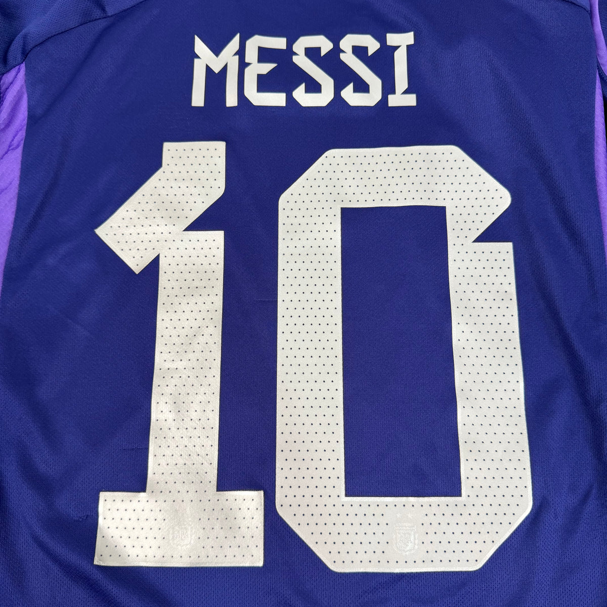 2022/23 Argentina Away Shirt - Messi - S