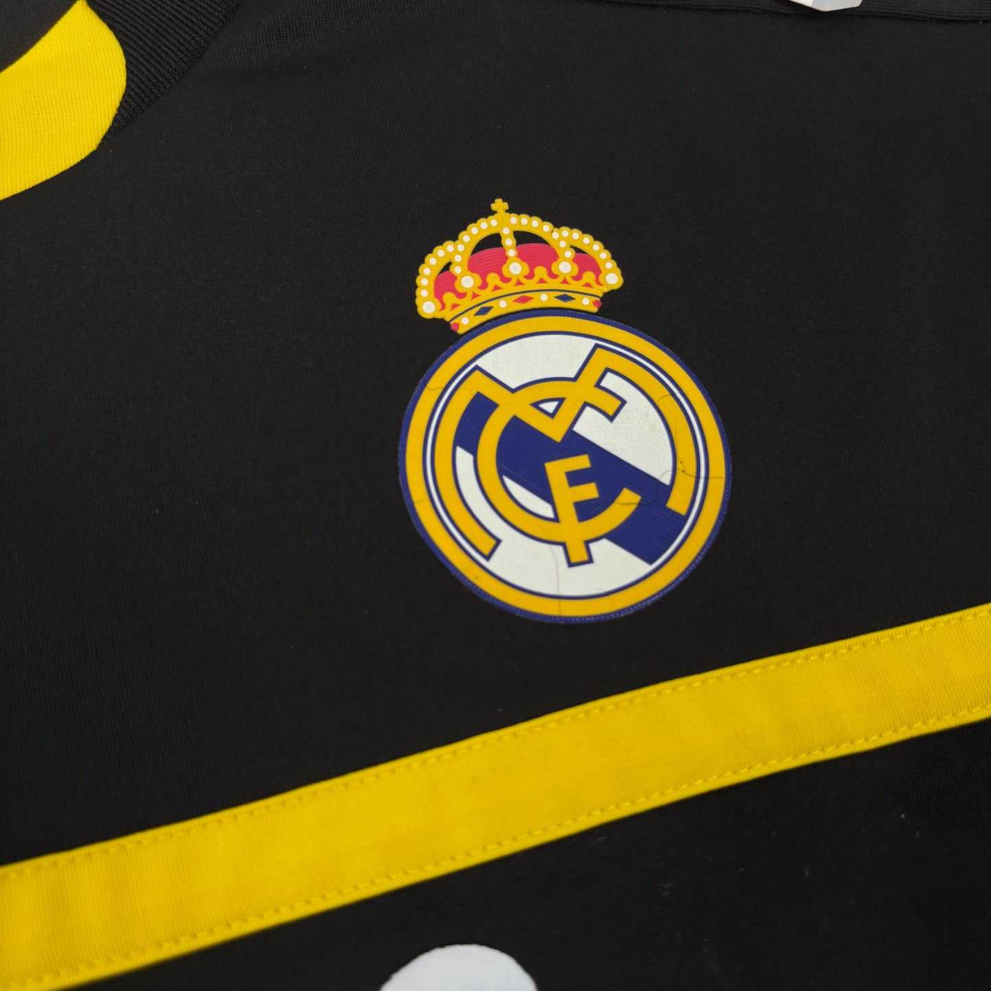 2011/12 Real Madrid Goalkeeper Shirt - Casillas - M - New with Tag