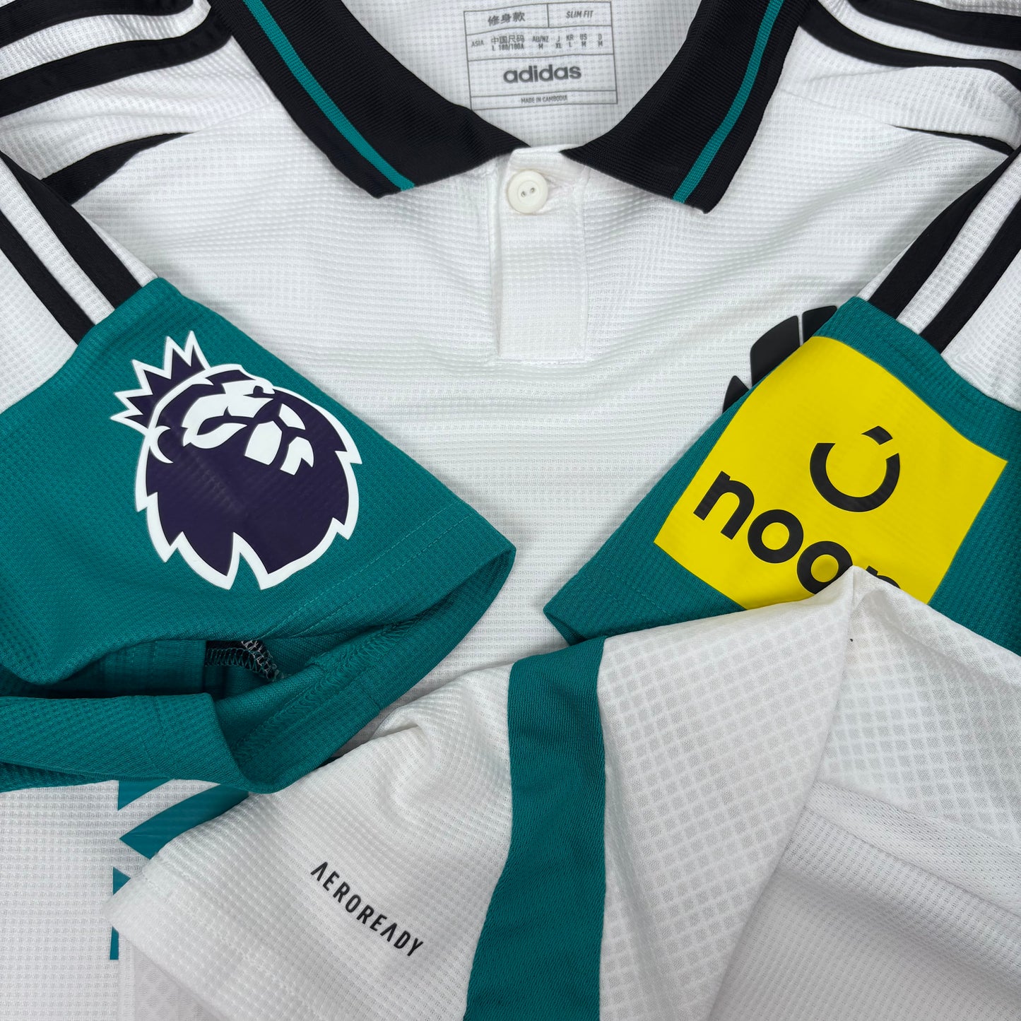 2024/25 Newcastle United Third Shirt - Isak - M