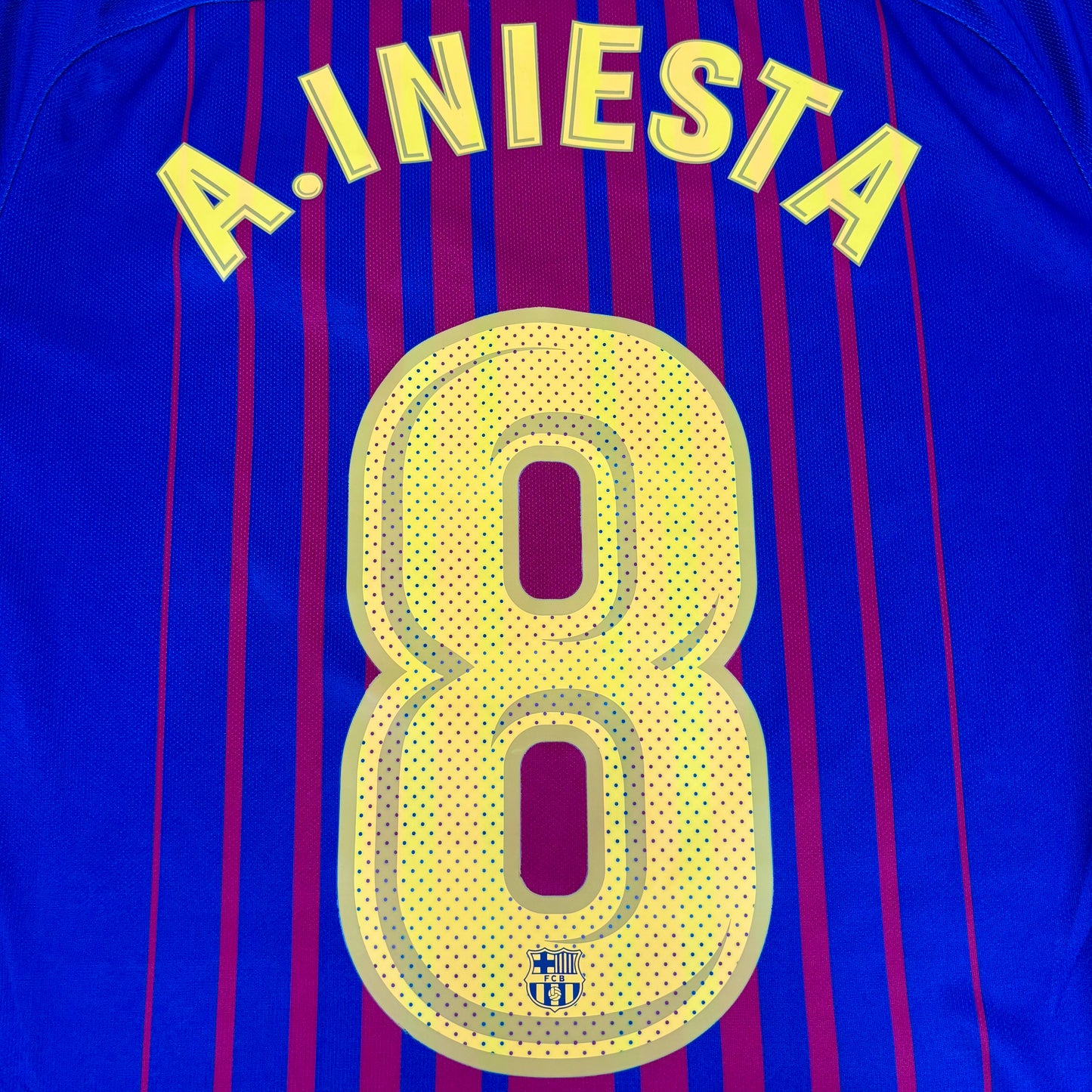 2017/18 Barcelona Home Shirt - Iniesta - M