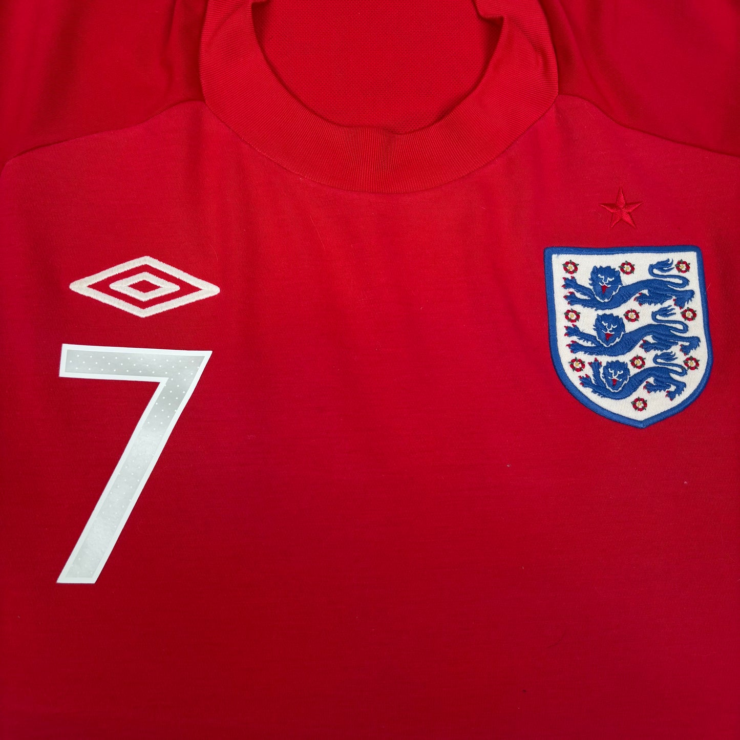 2010/11 England Away Shirt - Beckham - M