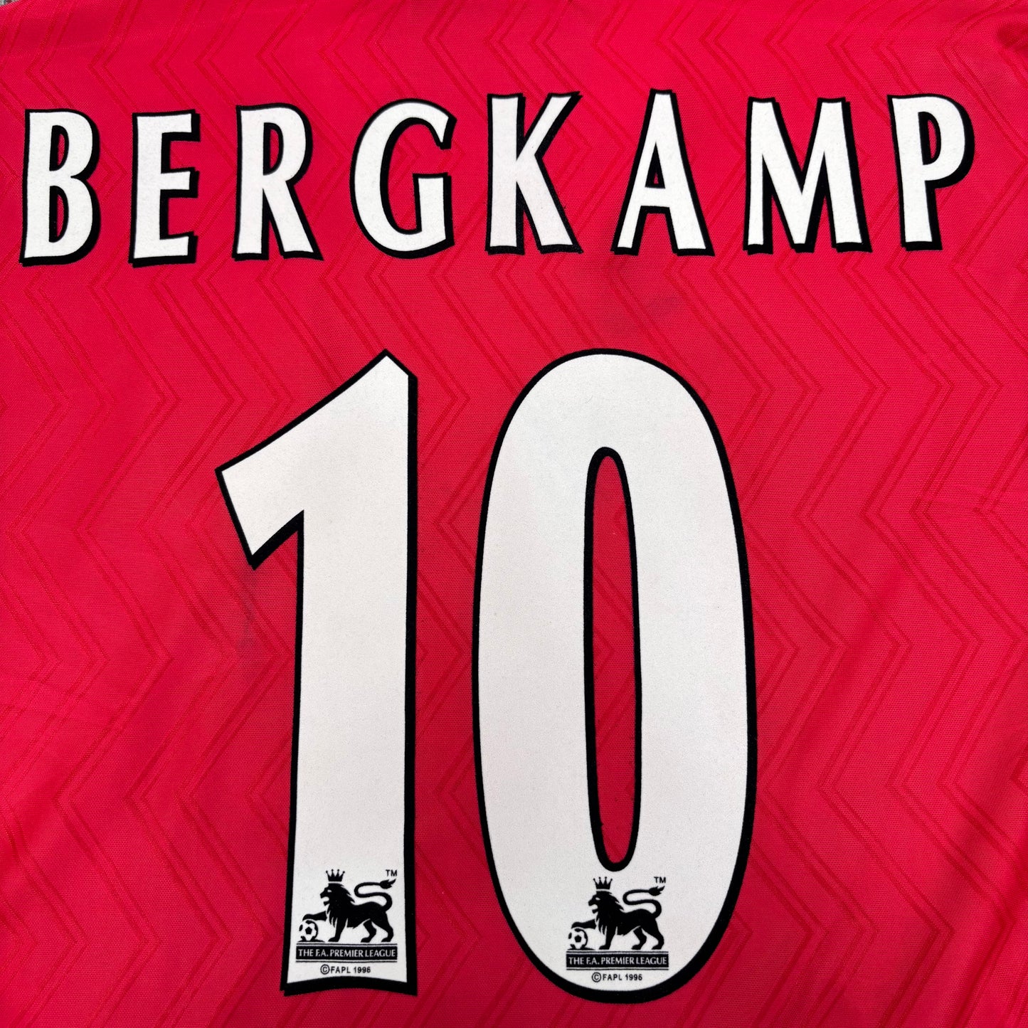 1996/97 Arsenal Home Shirt - Bergkamp - L