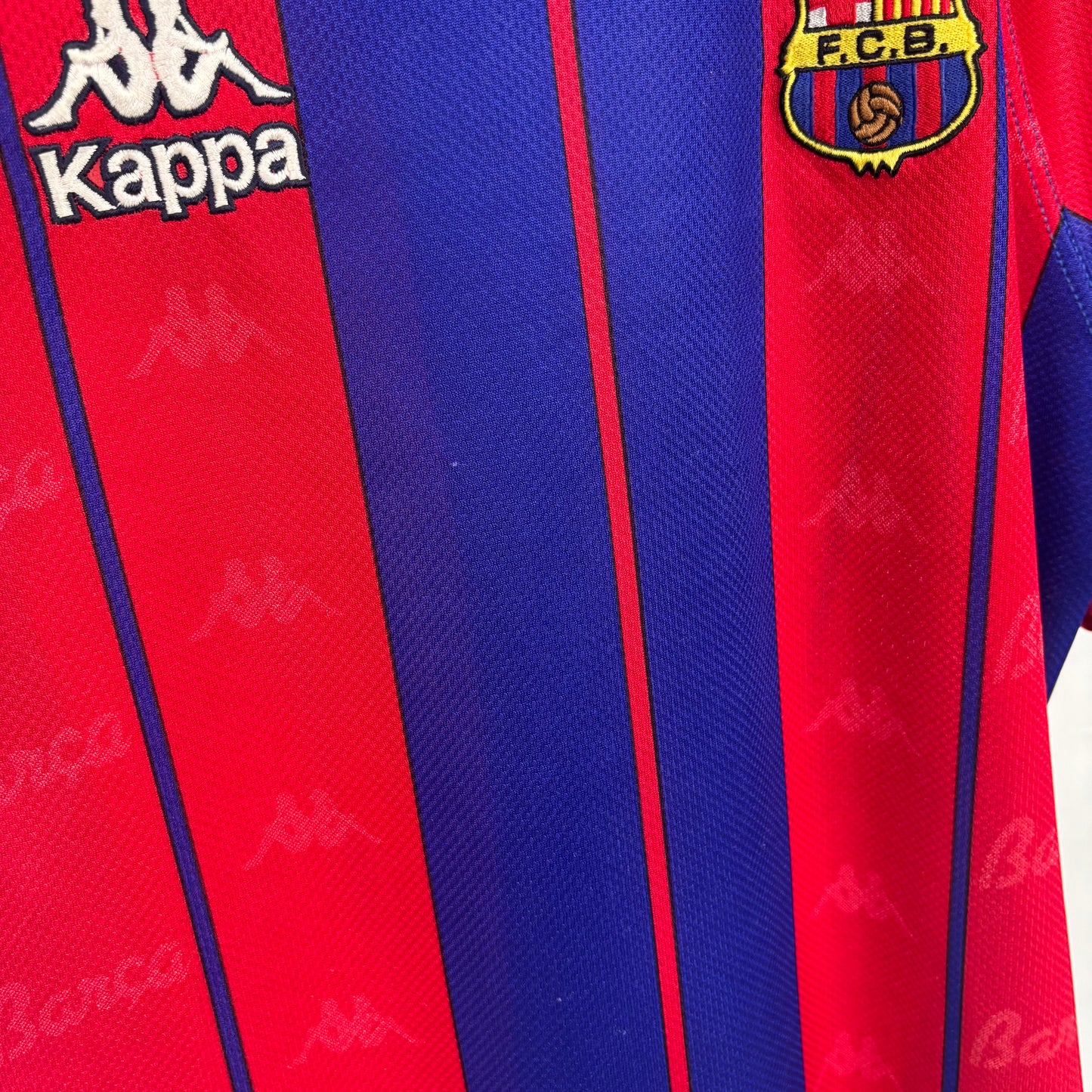 1997/98 Barcelona Home Shirt - Stoichkov - M