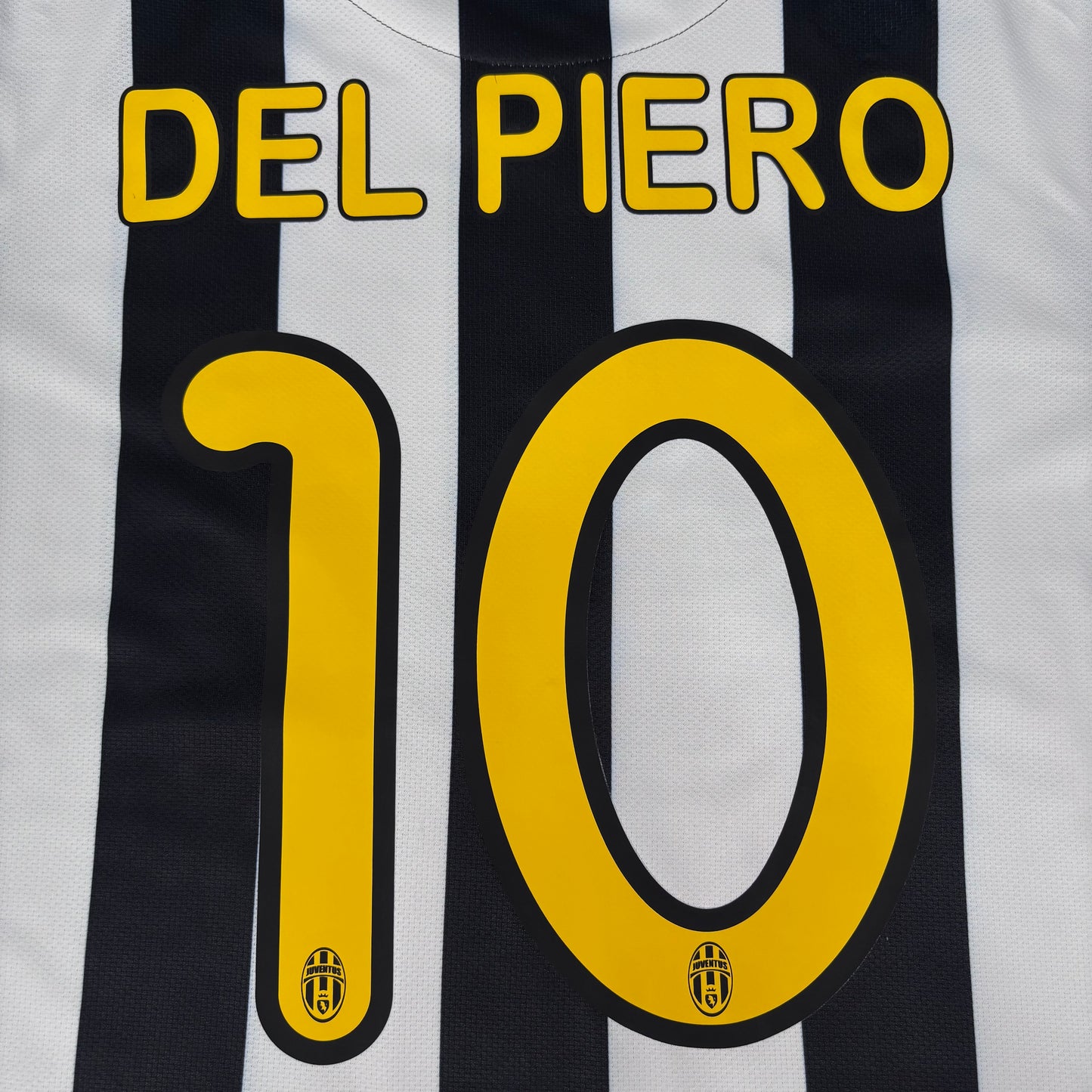 2009/10 Juventus Home Longsleeve Shirt - Del Piero - M
