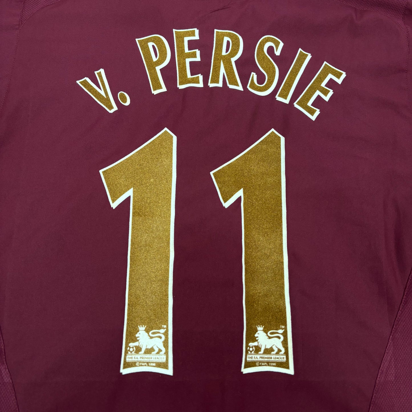 2005/06 Arsenal Home Shirt - Van Persie - L