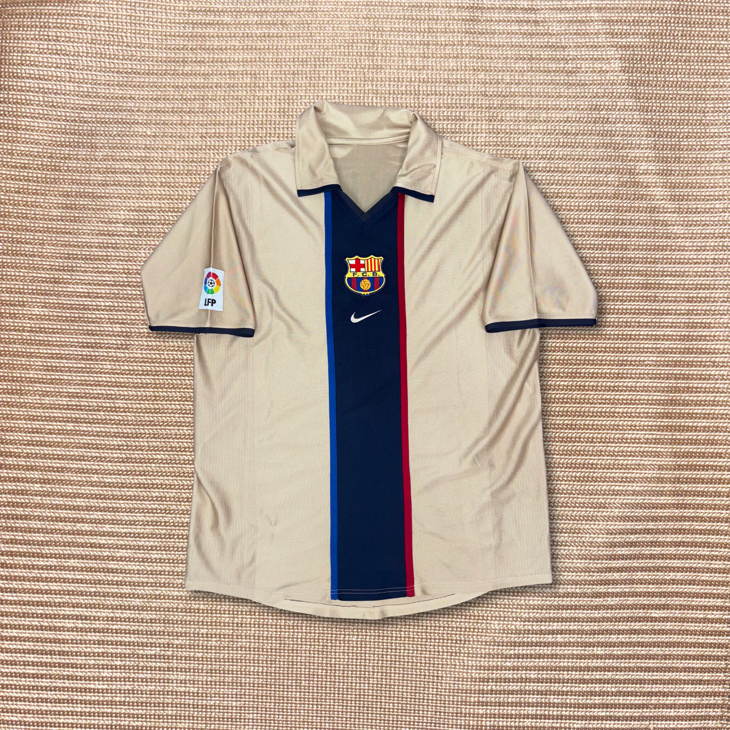 2001/02 Barcelona Away Shirt - Rivaldo - L