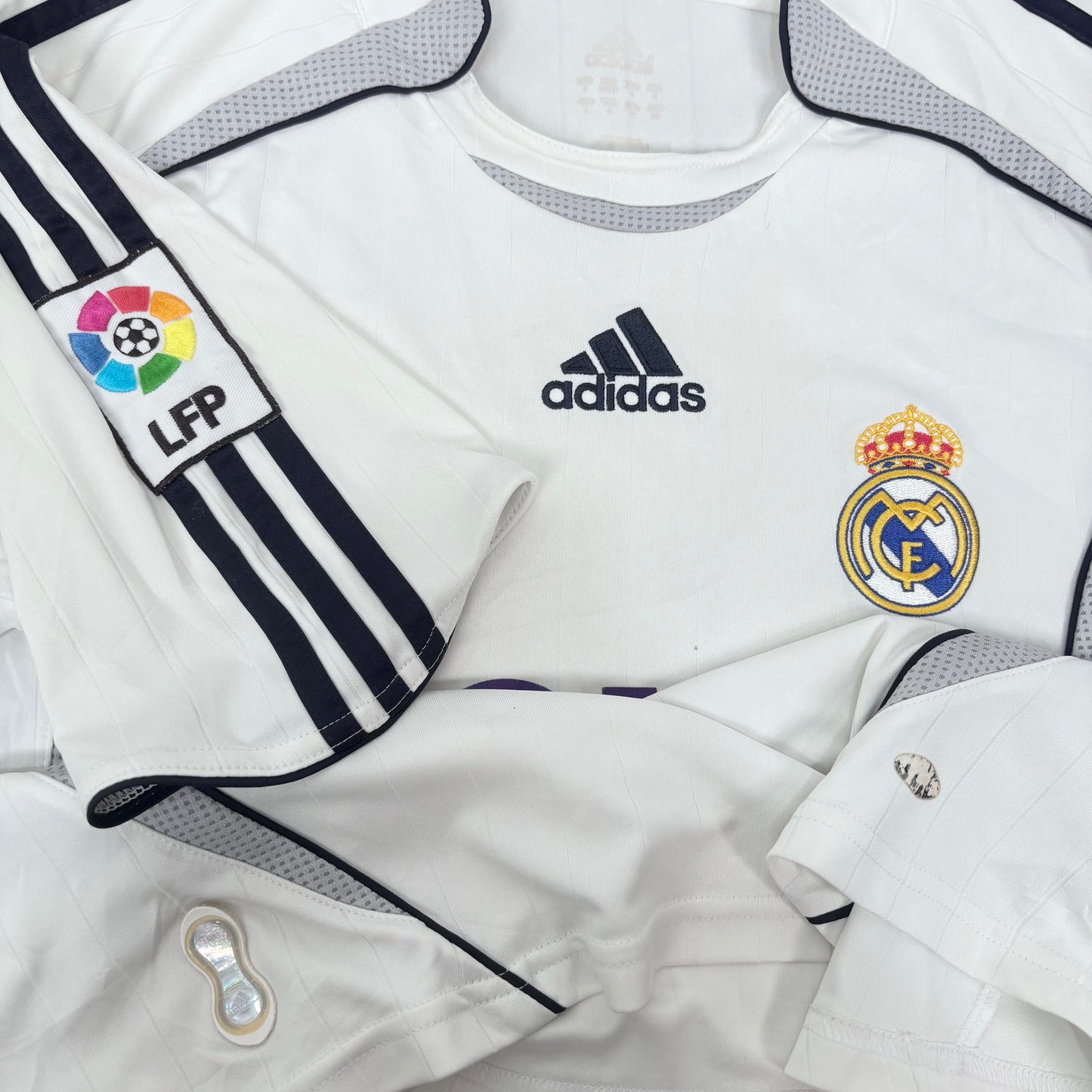 2006/07 Real Madrid Home Shirt - Beckham - S