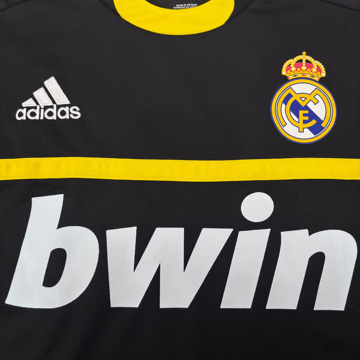 2011/12 Real Madrid Goalkeeper Shirt - Casillas - M - New with Tag