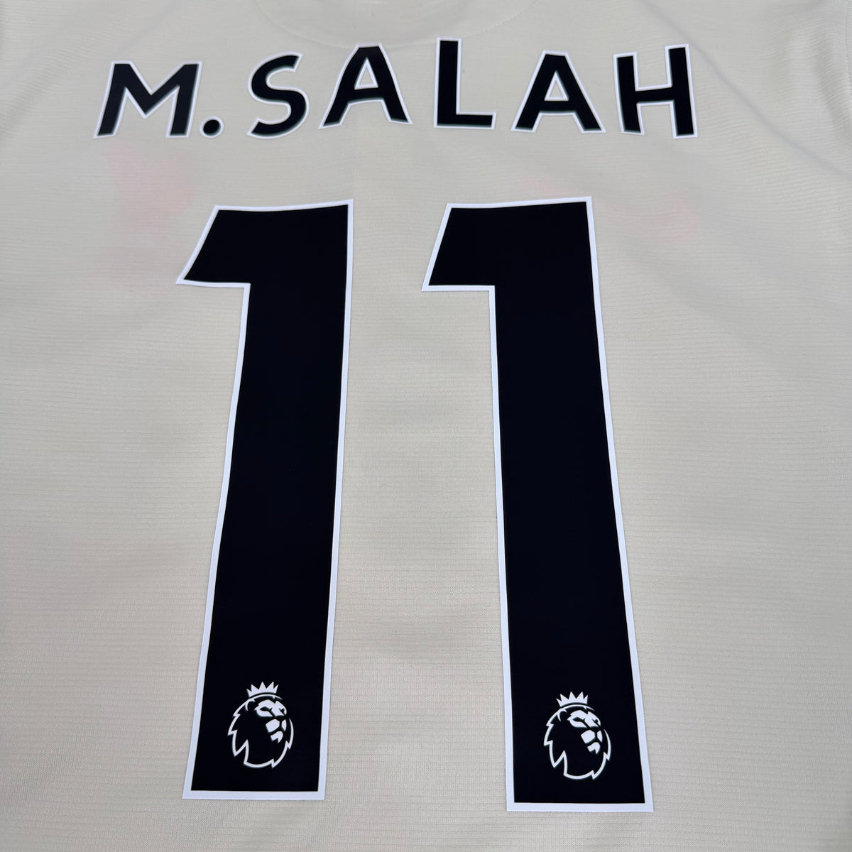 2021/22 Liverpool Away Shirt - Salah - L