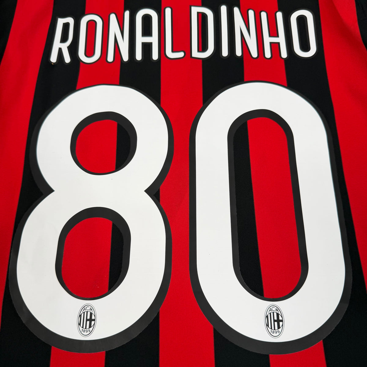 2009/10 AC Milan Home Longsleeve Shirt - Ronaldinho - M