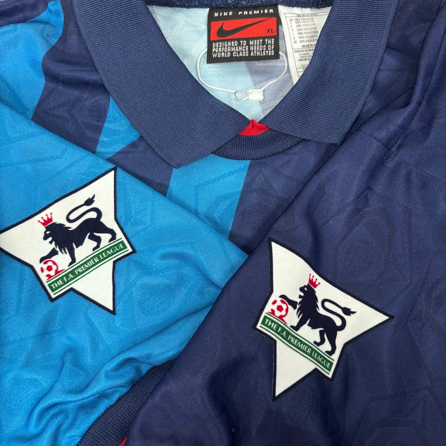 1995/96 Arsenal Away Shirt - Bergkamp - XL