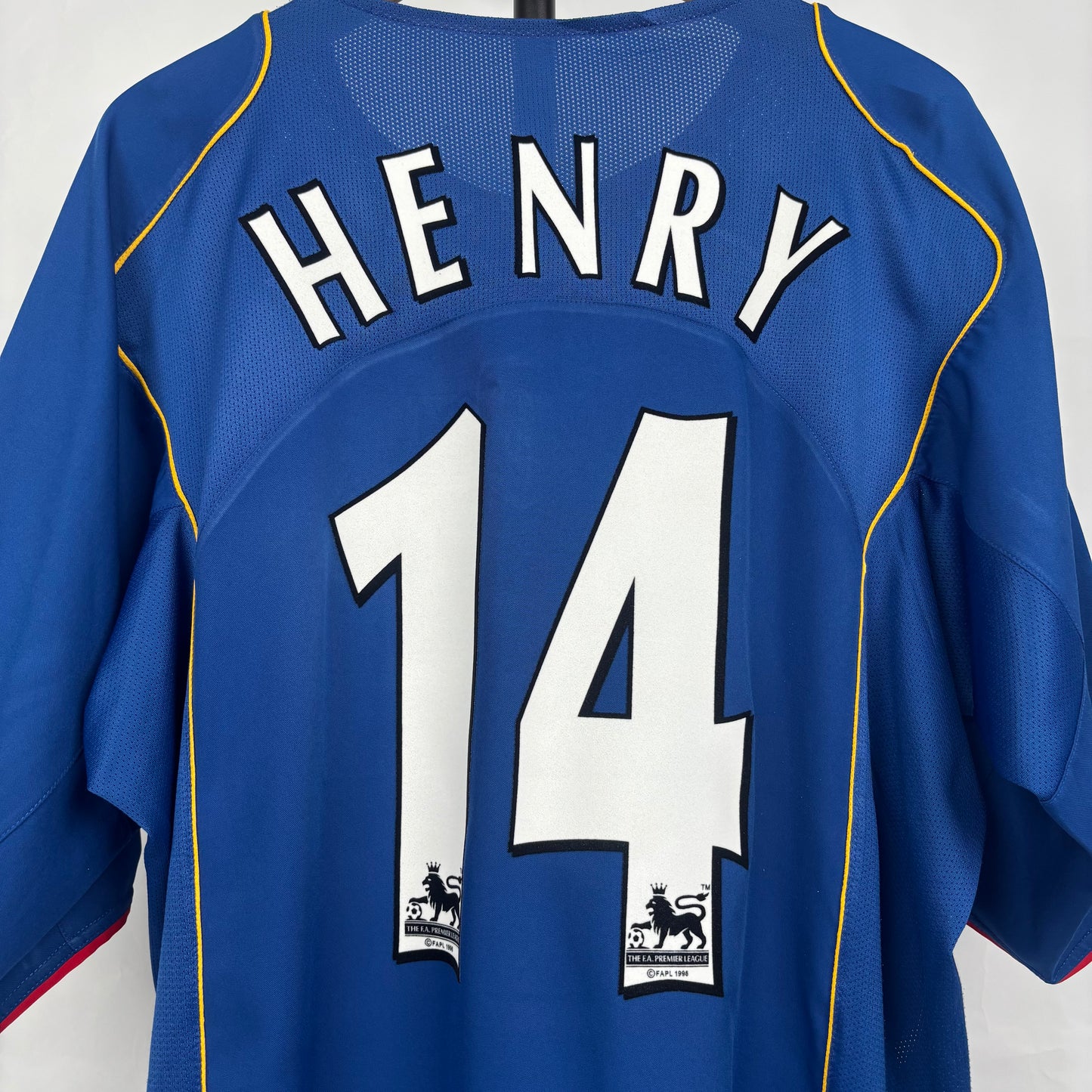 2004/05 Arsenal Away Shirt - Henry