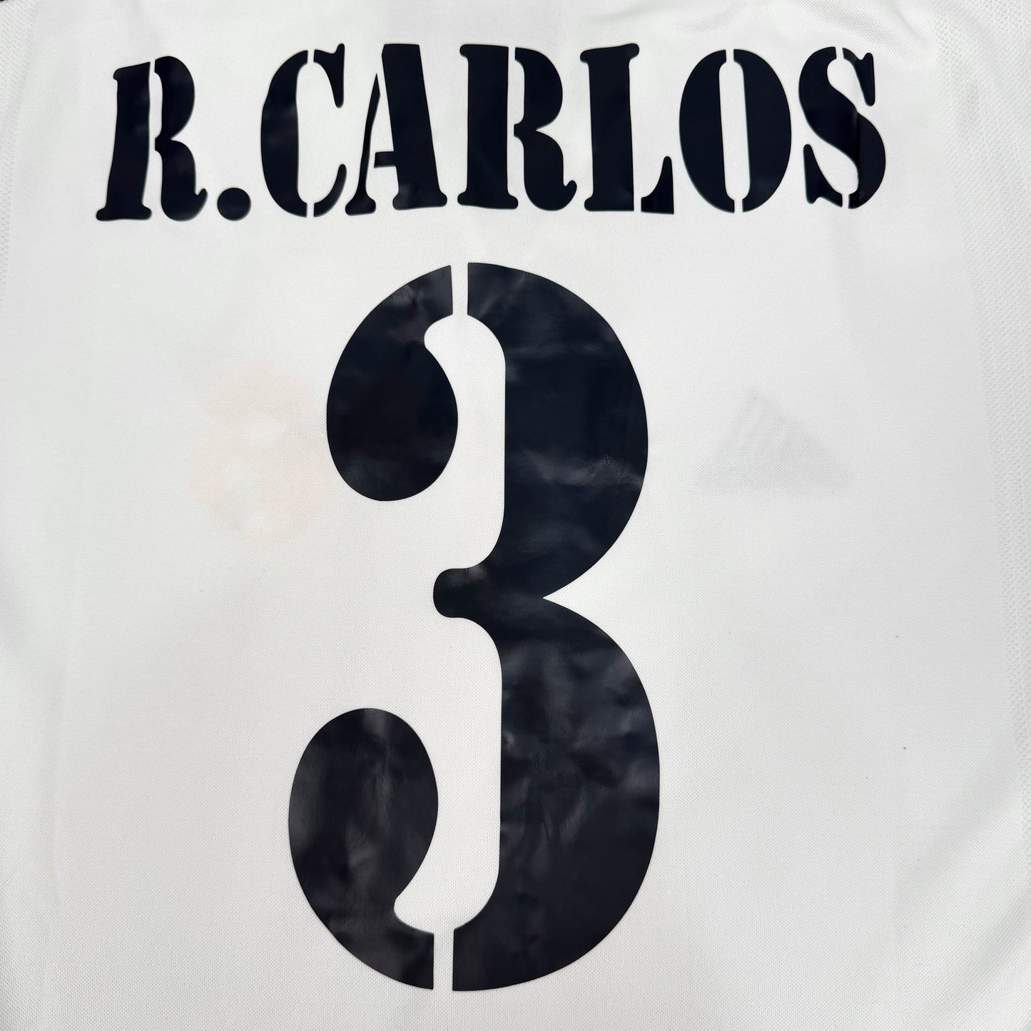 2001/02 Real Madrid Home Shirt - Roberto Carlos - M