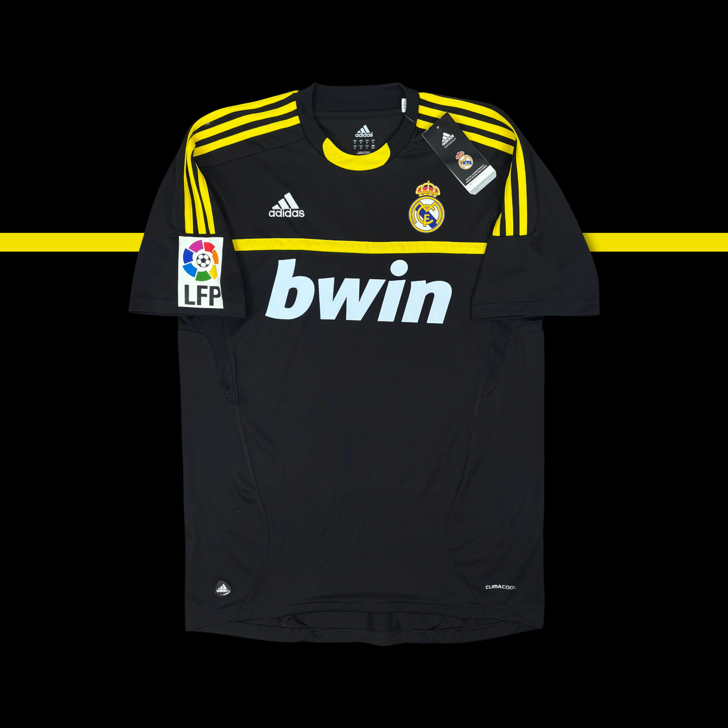 2011/12 Real Madrid Goalkeeper Shirt - Casillas - M - New with Tag