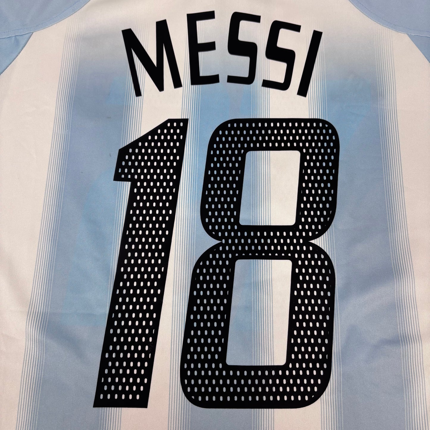 2004/05 Argentina Home Shirt - Messi - XL