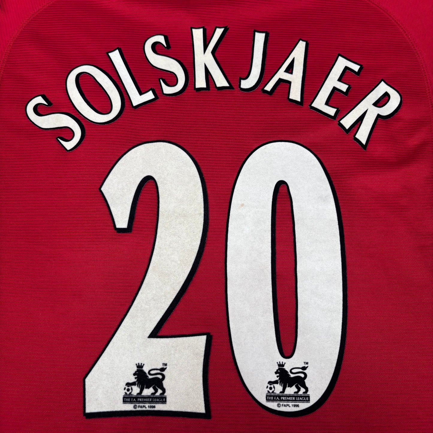 2001/02 Manchester United Home Shirt - Solskjaer - L