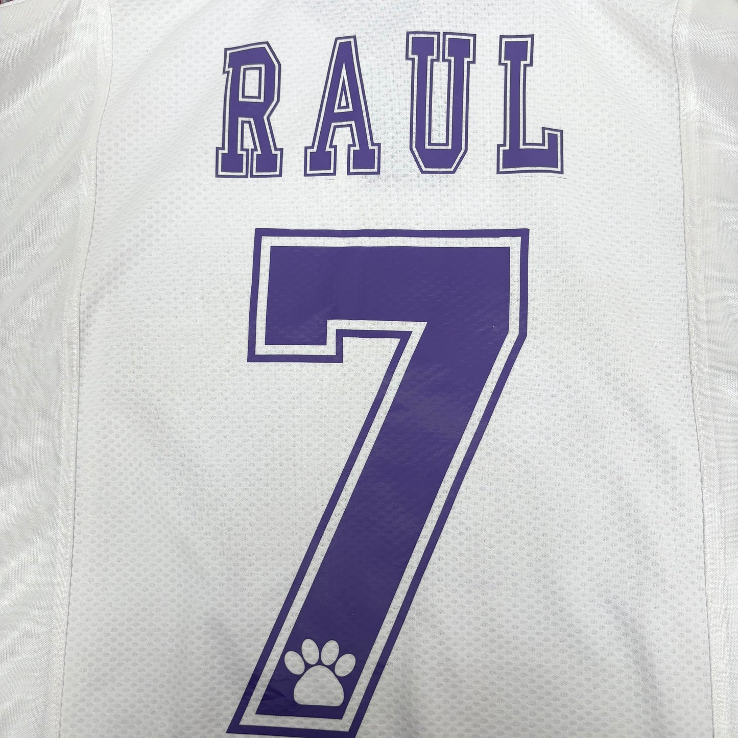 1997/98 Real Madrid Home Shirt - Raul - M