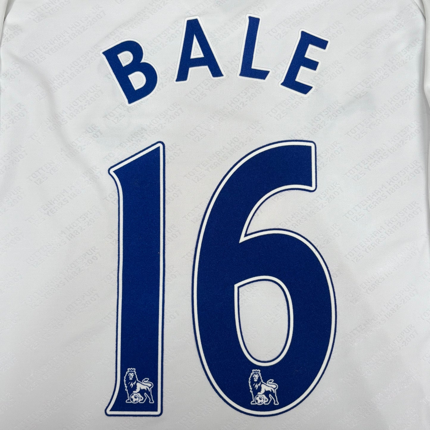 2007/08 Tottenham Hotspurs Home Shirt - Bale - XL