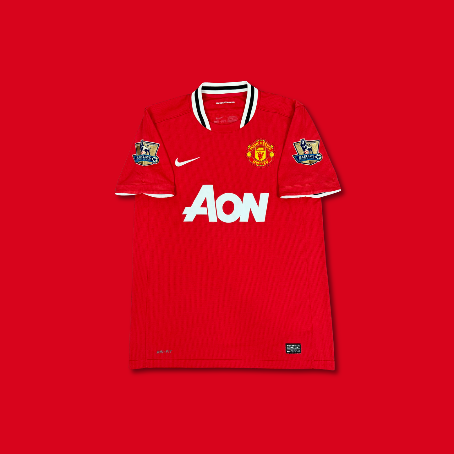 2011/12 Manchester United Home Shirt - Gigs - M