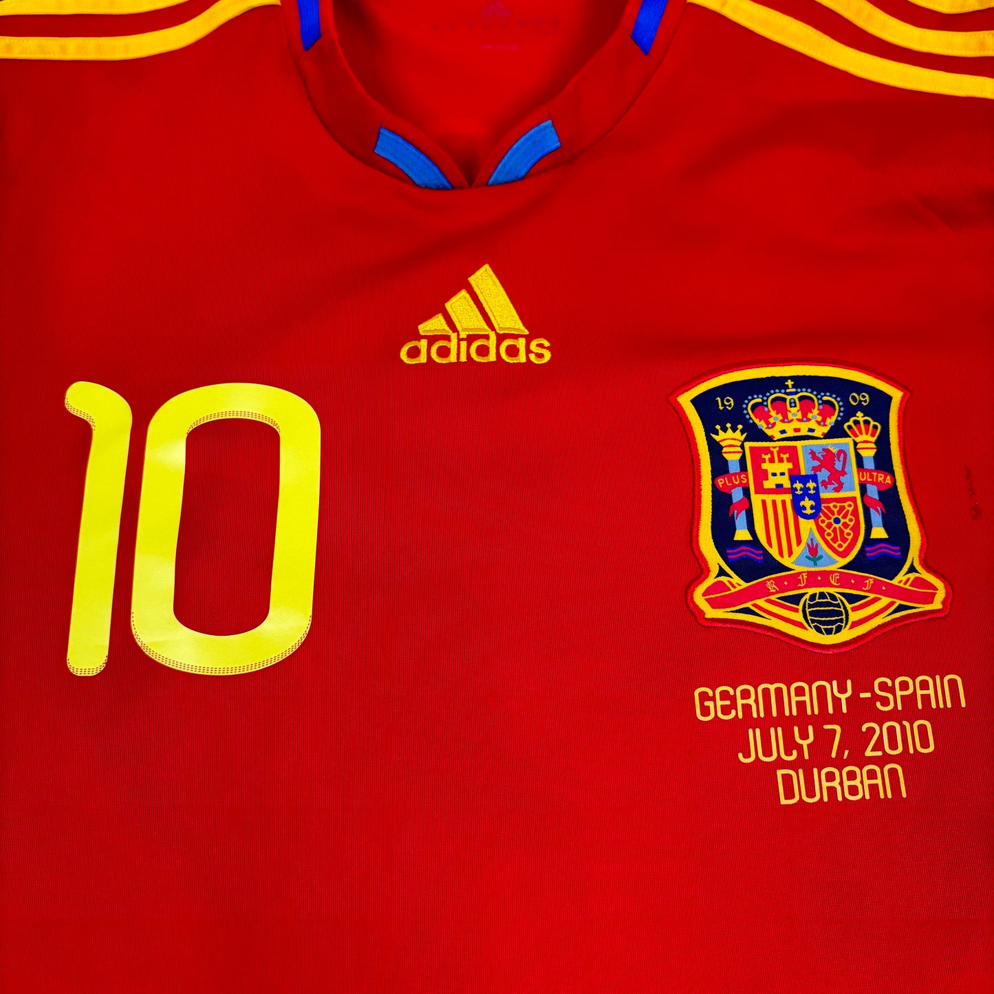 2010/11 Spain Home Shirt - Fabregas - M