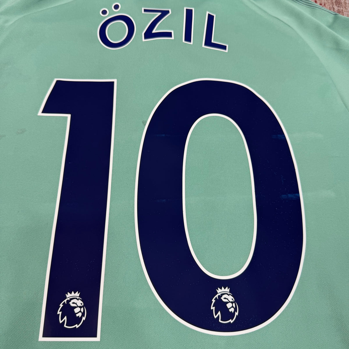 2018/19 Arsenal Third Longsleeve Shirt - Ozil - S