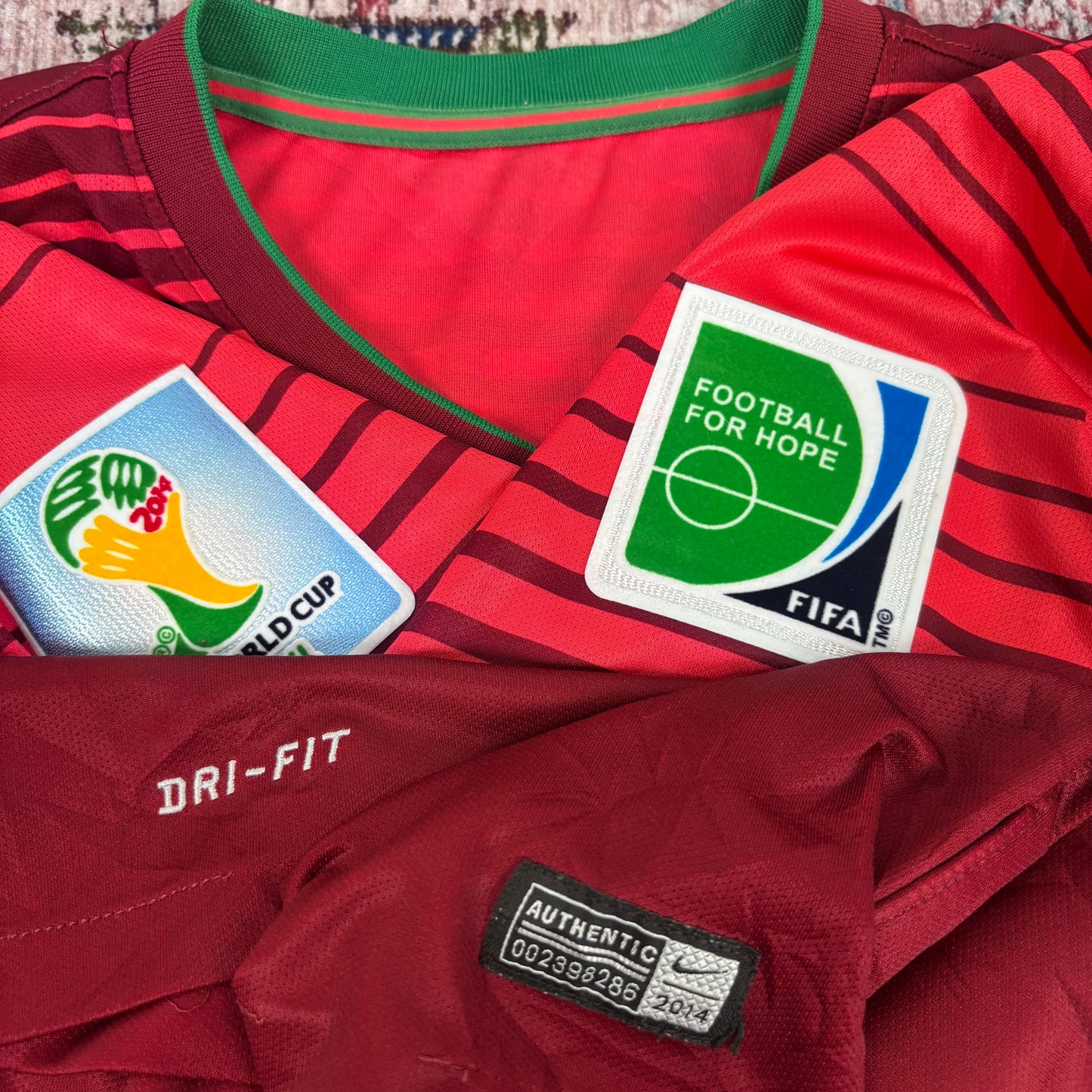 2014/15 Portugal Home Shirt - Cristiano Ronaldo - L