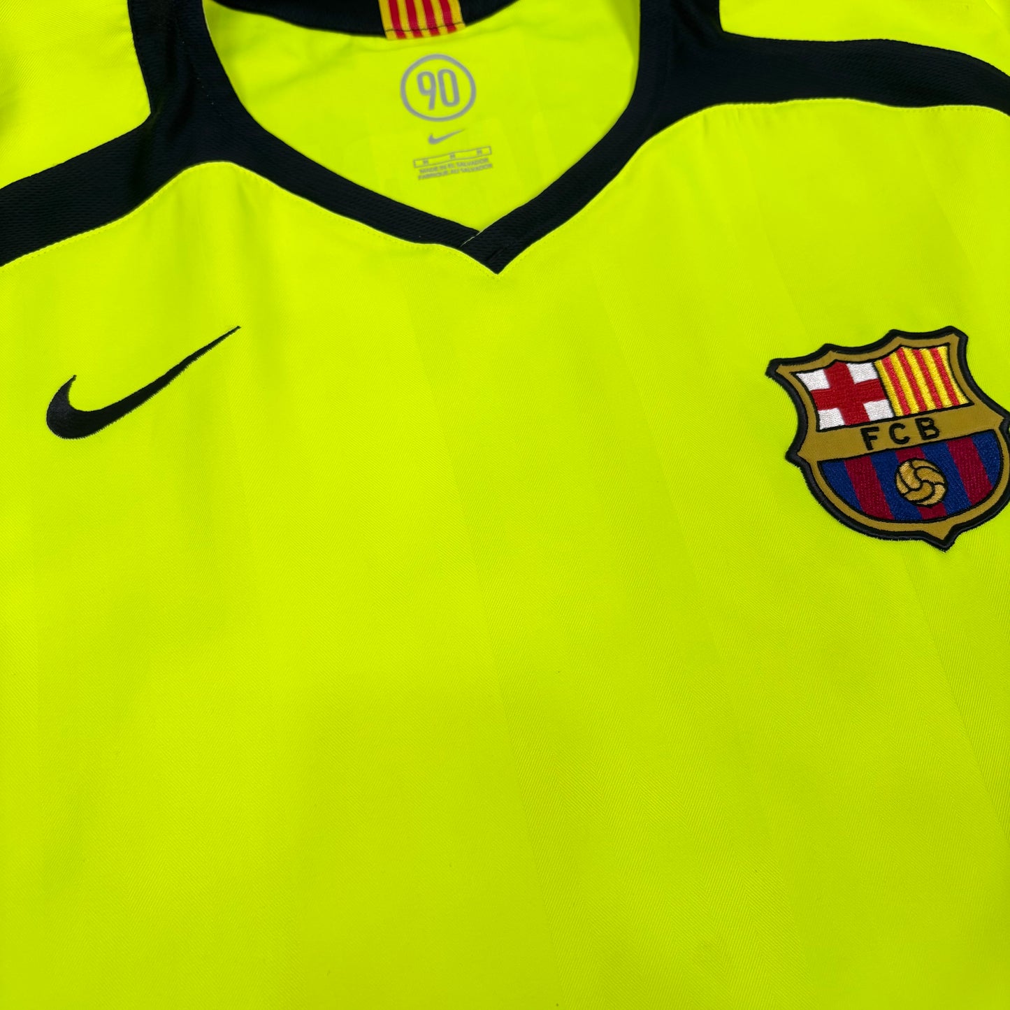 2005/06 Barcelona Away Longsleeve Shirt - Ronaldinho - L