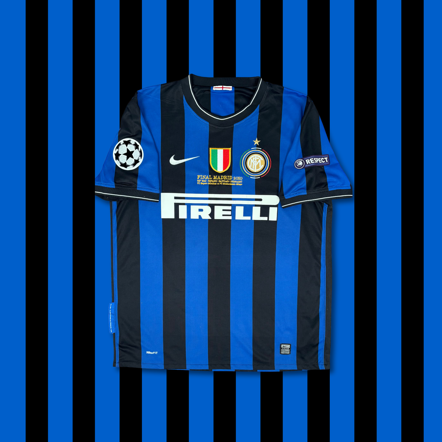 2009/10 Inter Milan Home Shirt - Milito - L