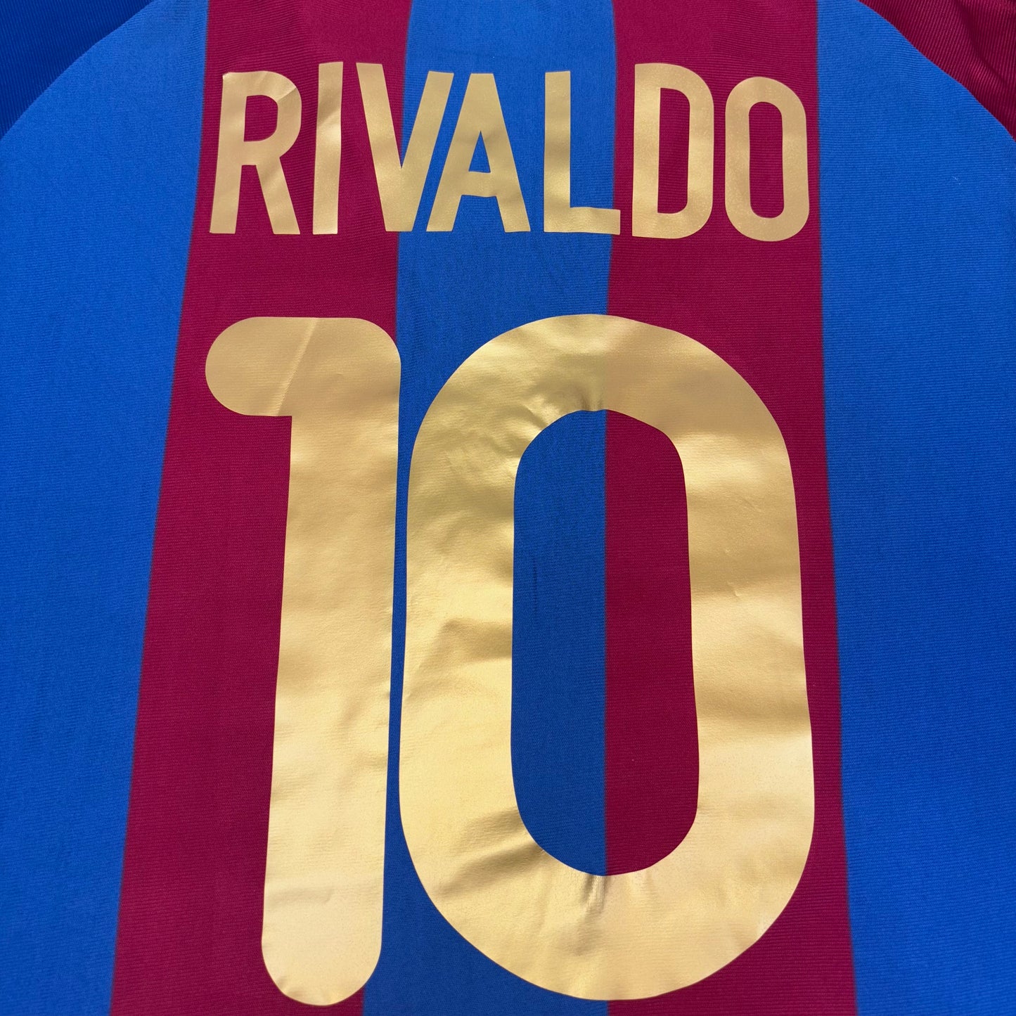 2001/02 Barcelona Home Shirt - Rivaldo - L