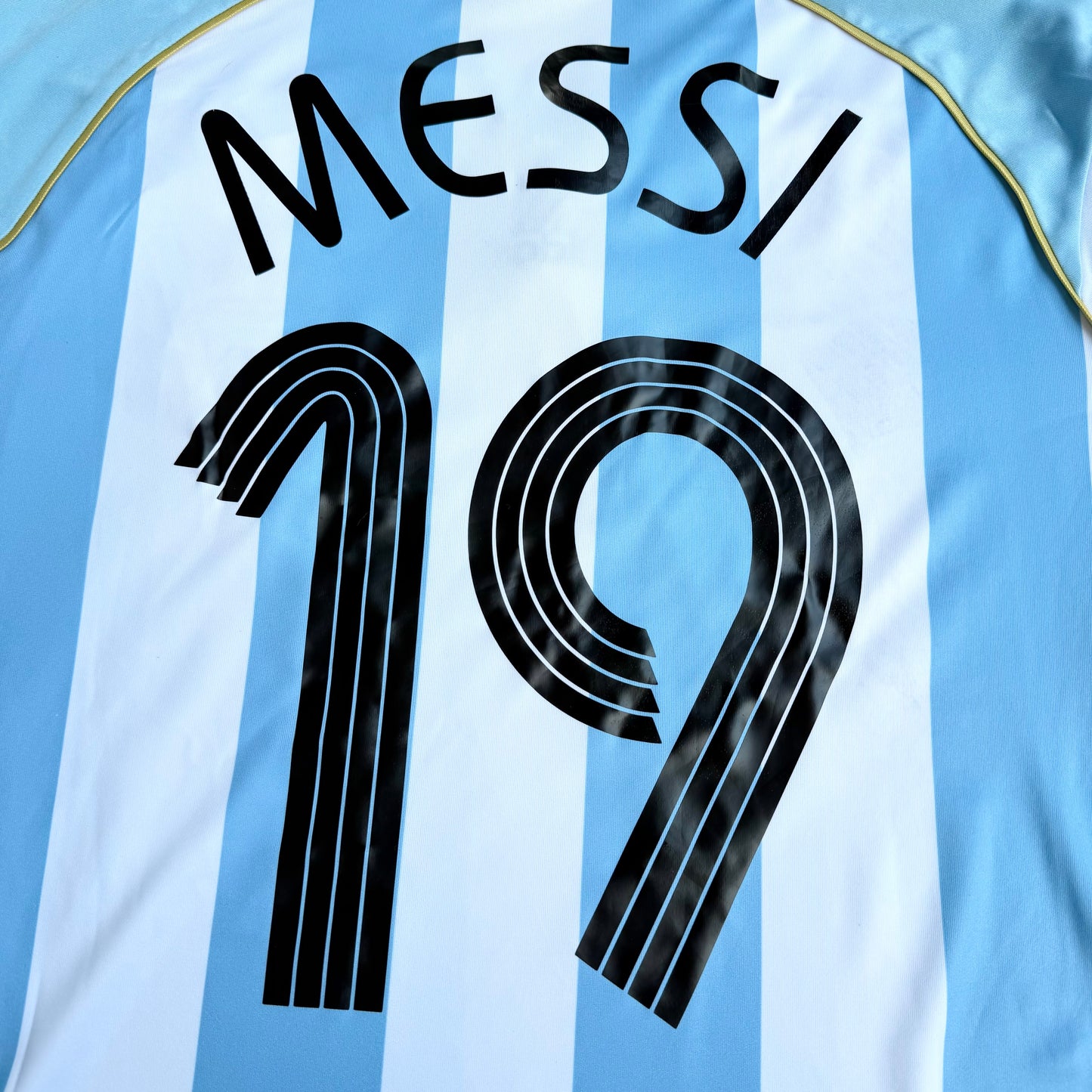 2006/07 Argentina Home Shirt - Messi - M - New with Tag