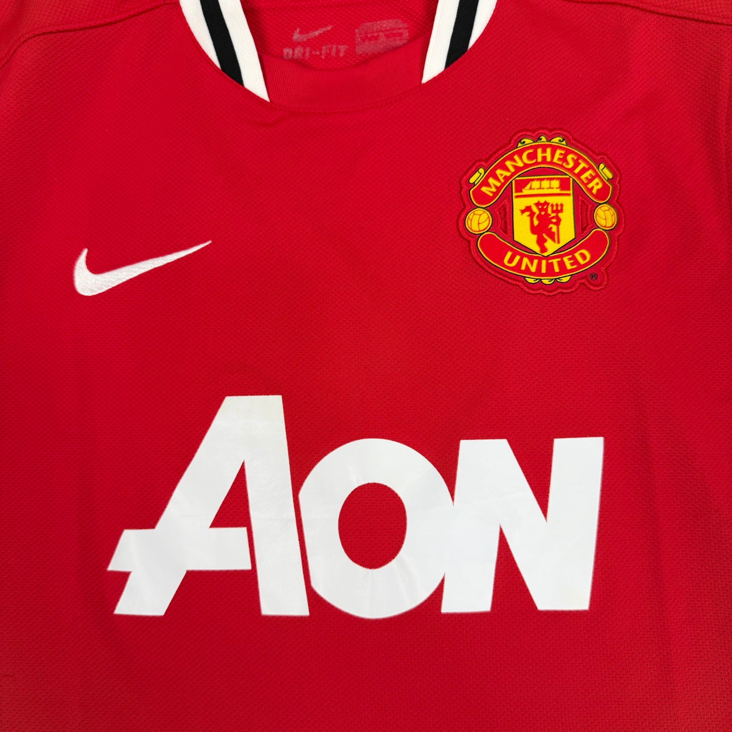 2011/12 Manchester United Home Shirt - Gigs - M