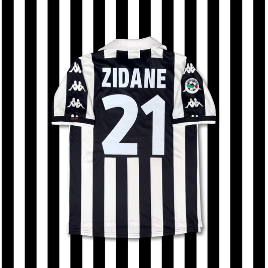 1999/00 Juventus Home Shirt - Zidane - M