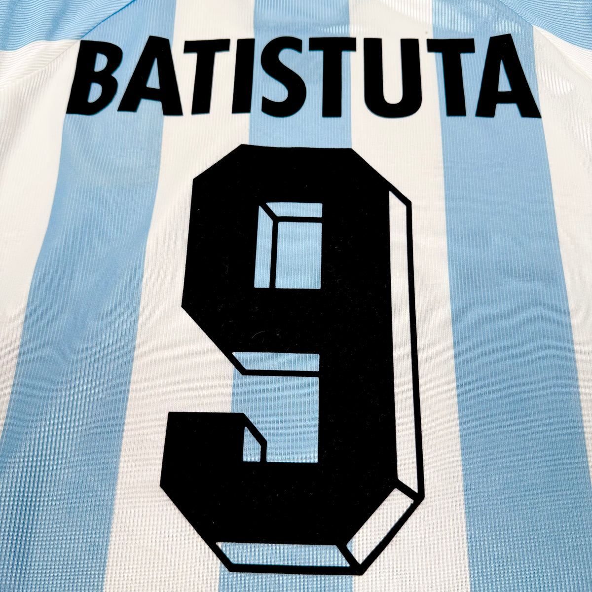 1998/99 Argentina Home Shirt - Batistuta - L