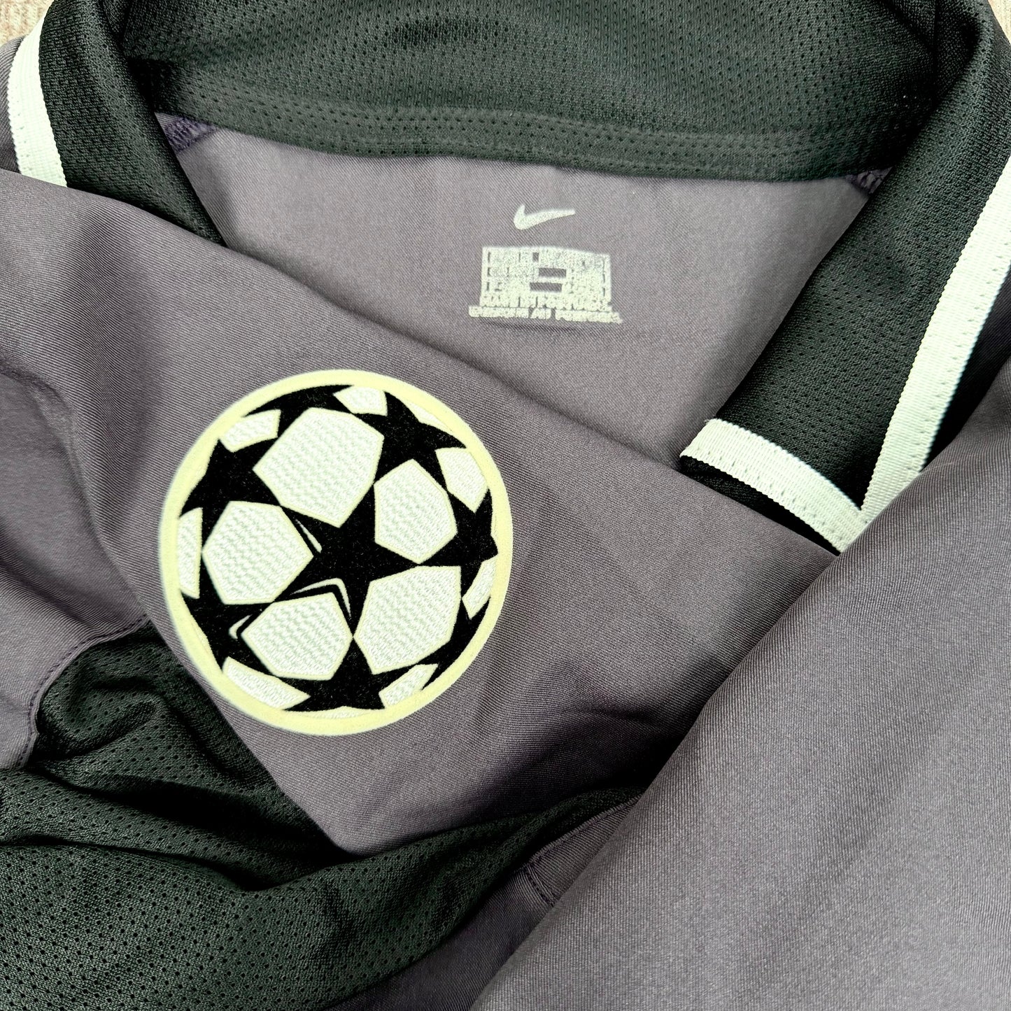 2003/04 Juventus Third Longsleeve Shirt - Nedved - M