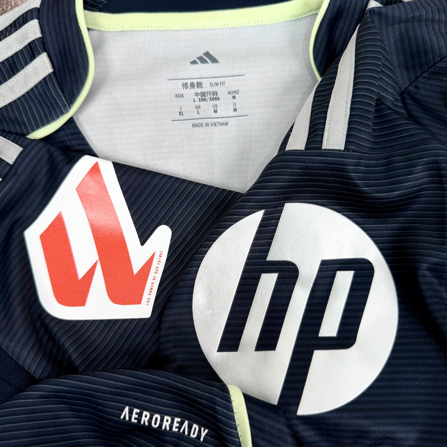 2025/26 Real Madrid Away Shirt - Vinicius Jr - M