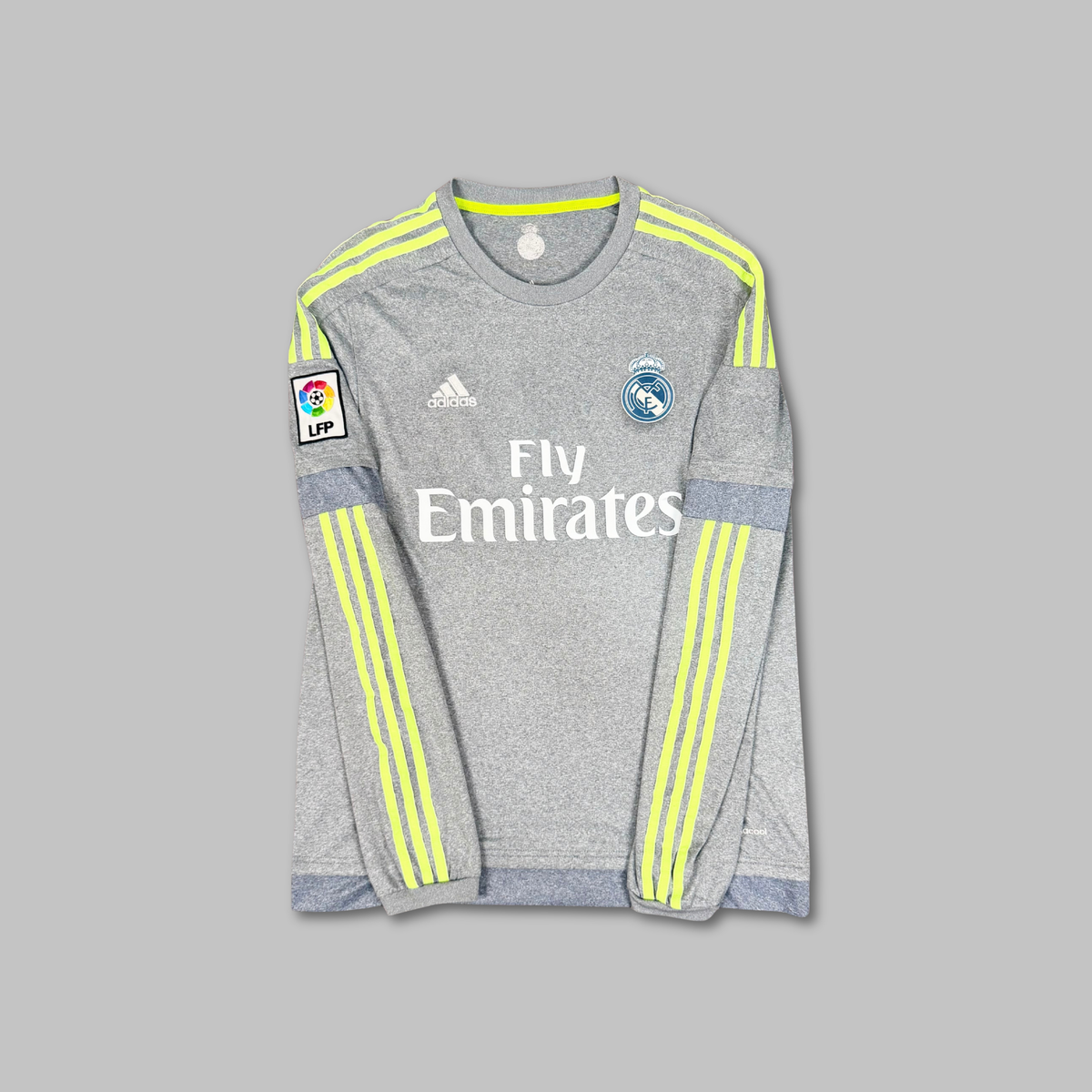 2015/16 Real Madrid Away Longsleeve Shirt - Cristiano Ronaldo - M