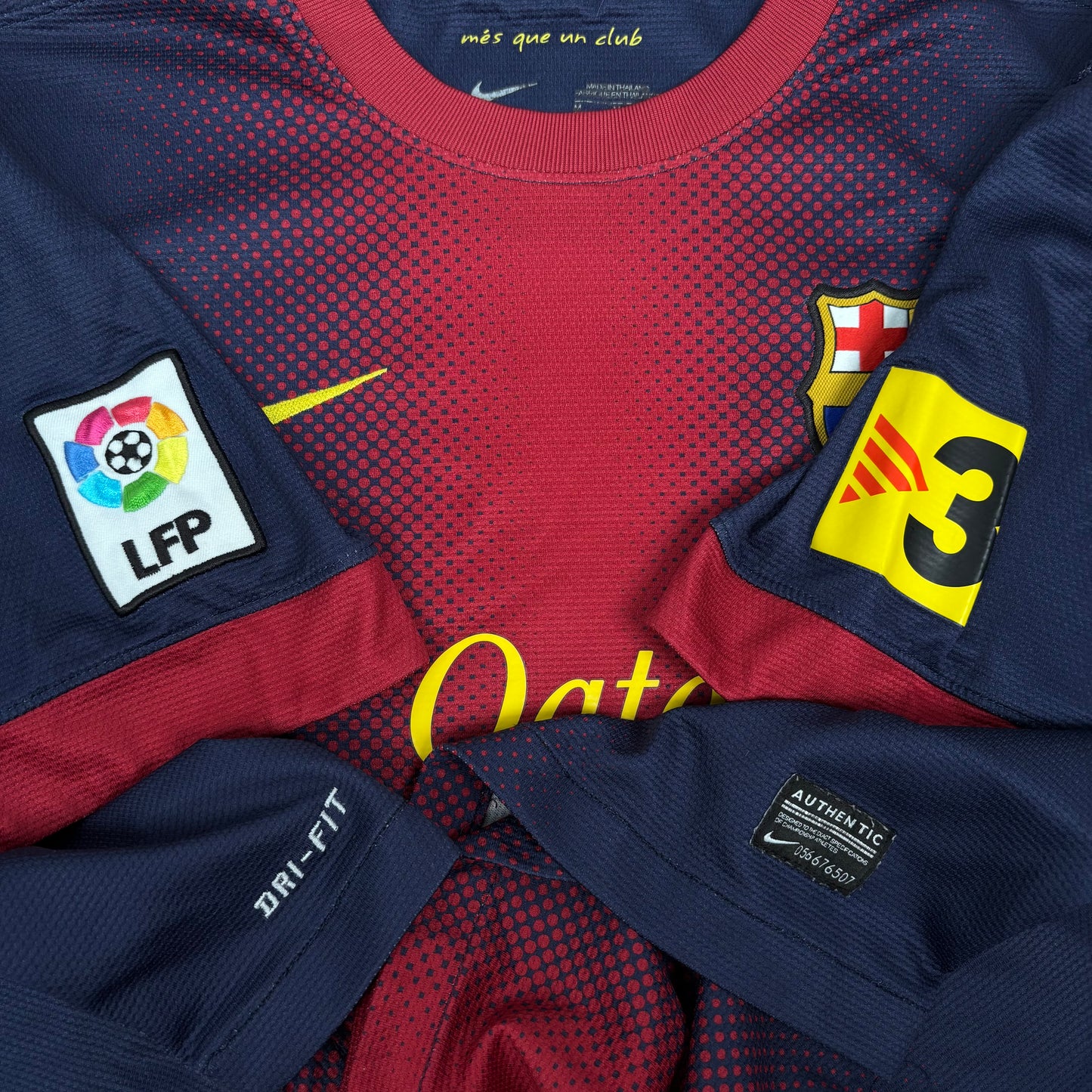 2012/13 Barcelona Home Shirt - Messi - M