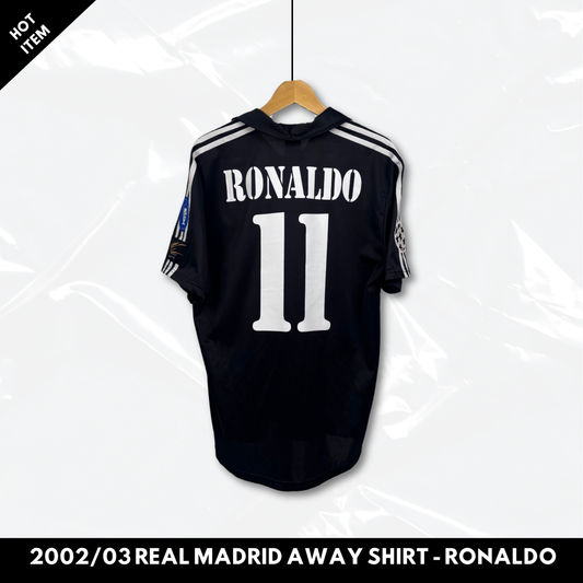 2002/03 Real Madrid Away Shirt - Ronaldo - M