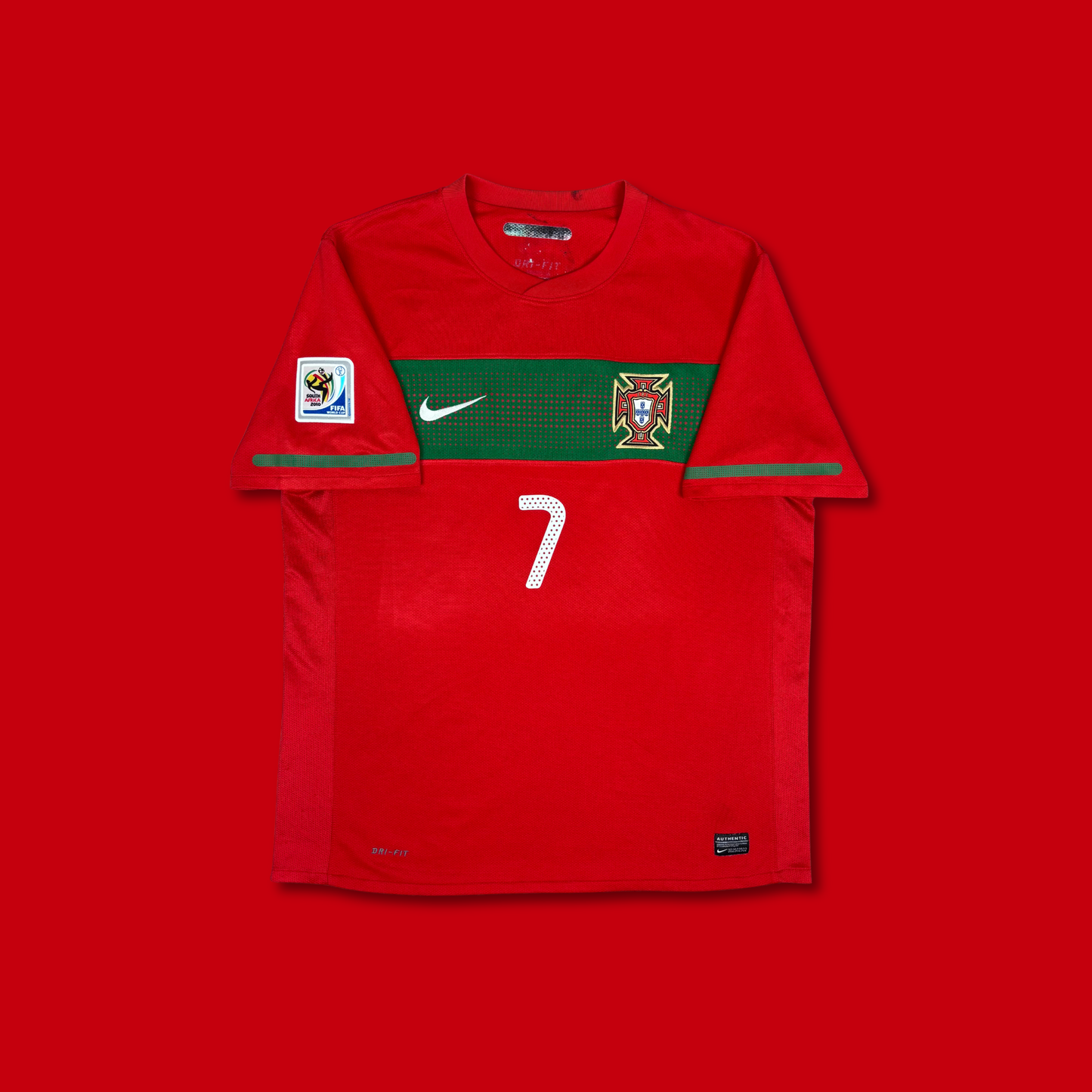 2010/11 Portugal Home Shirt - Cristiano Ronaldo - L