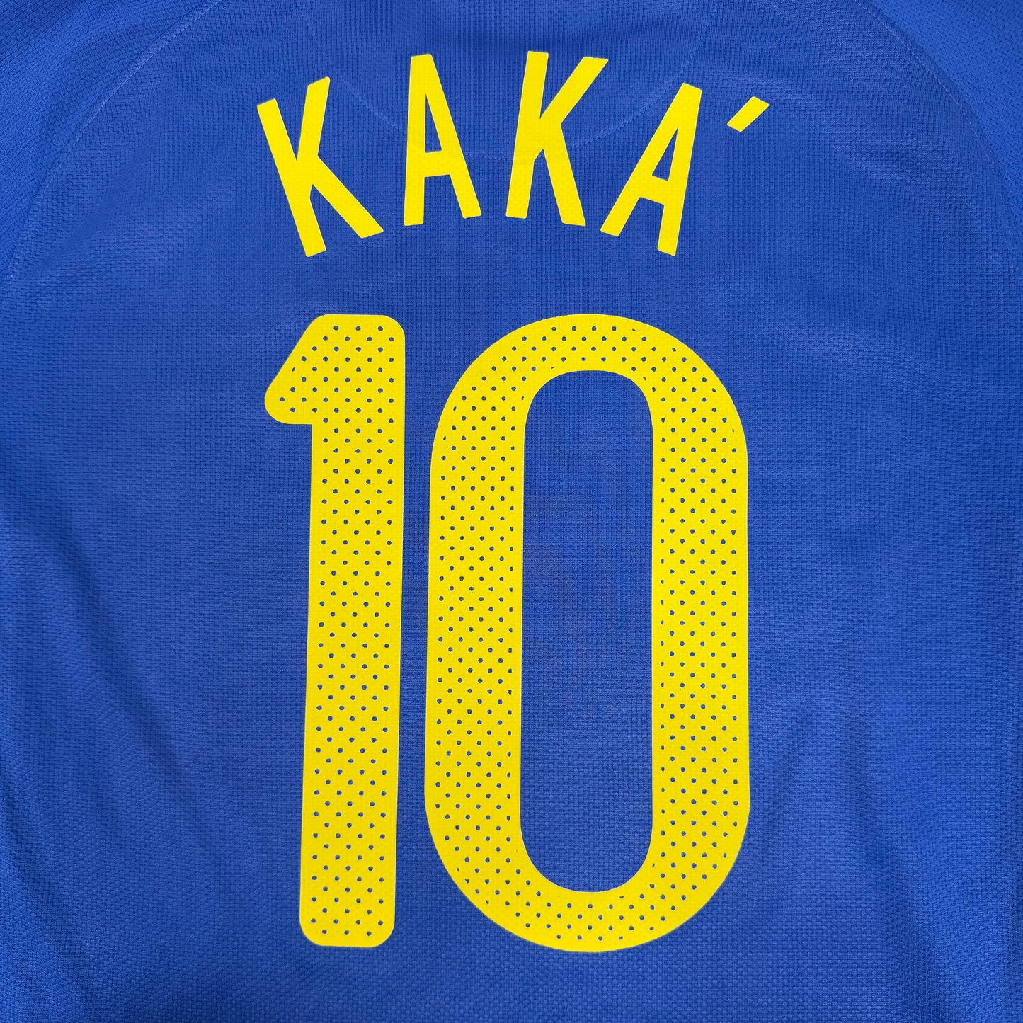 2010/11 Brazil Away Shirt - Kaka - M