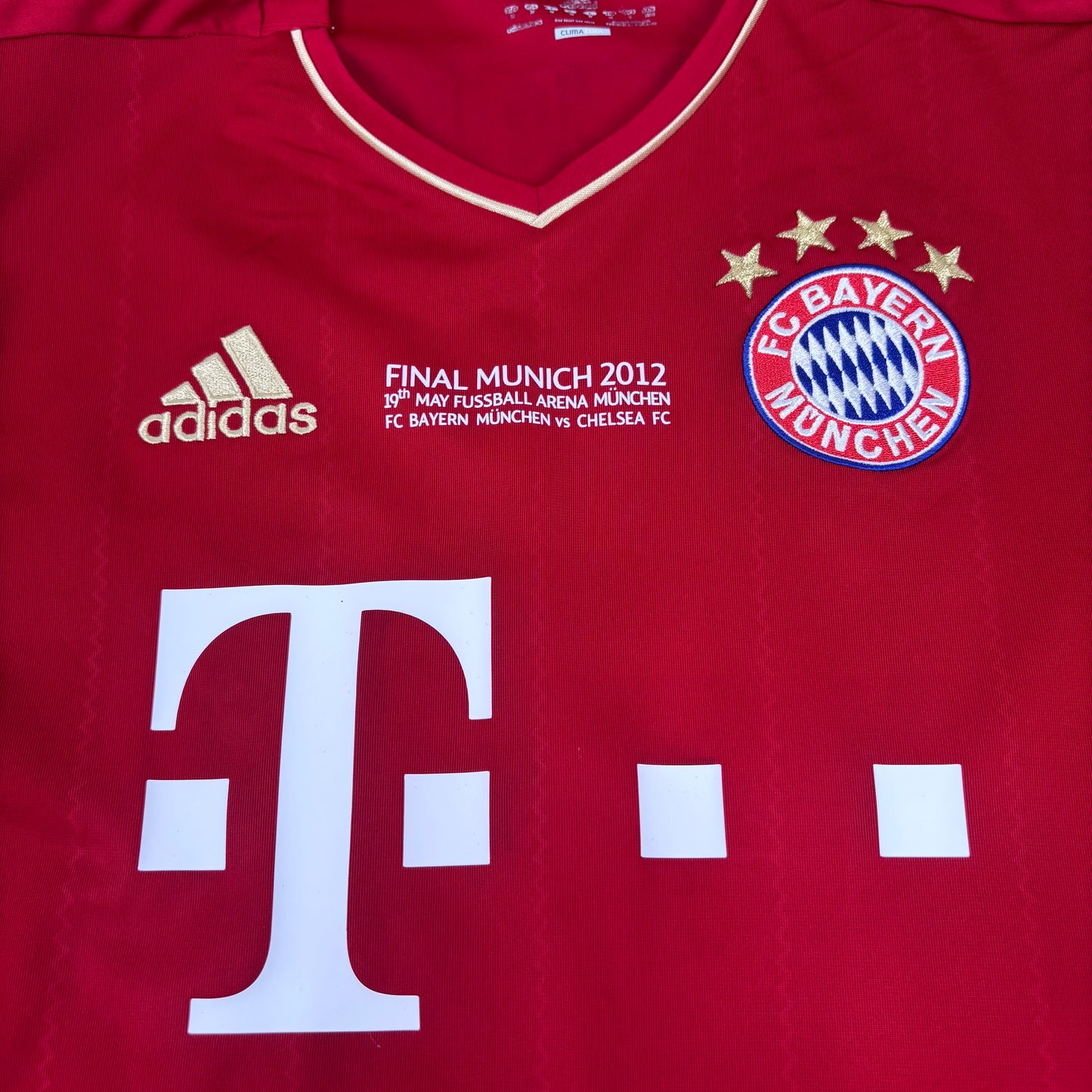 2011/12 Bayern Munich Home Shirt - Robben - M
